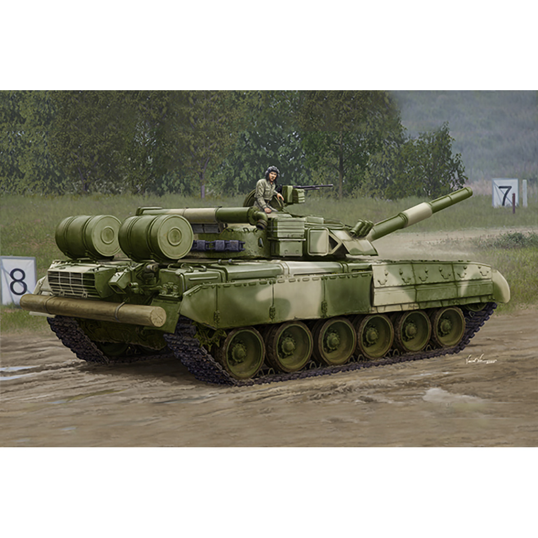 09581 Трубач 1/35 Российский танк Т-80УД (ранний) (по лицензии ОмскТрансМаш)