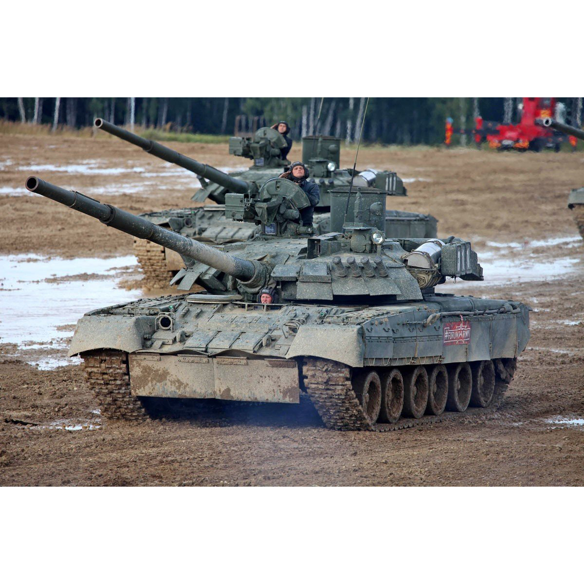 09579 Трубач 1/35 Российский танк тип 80УЕ-1