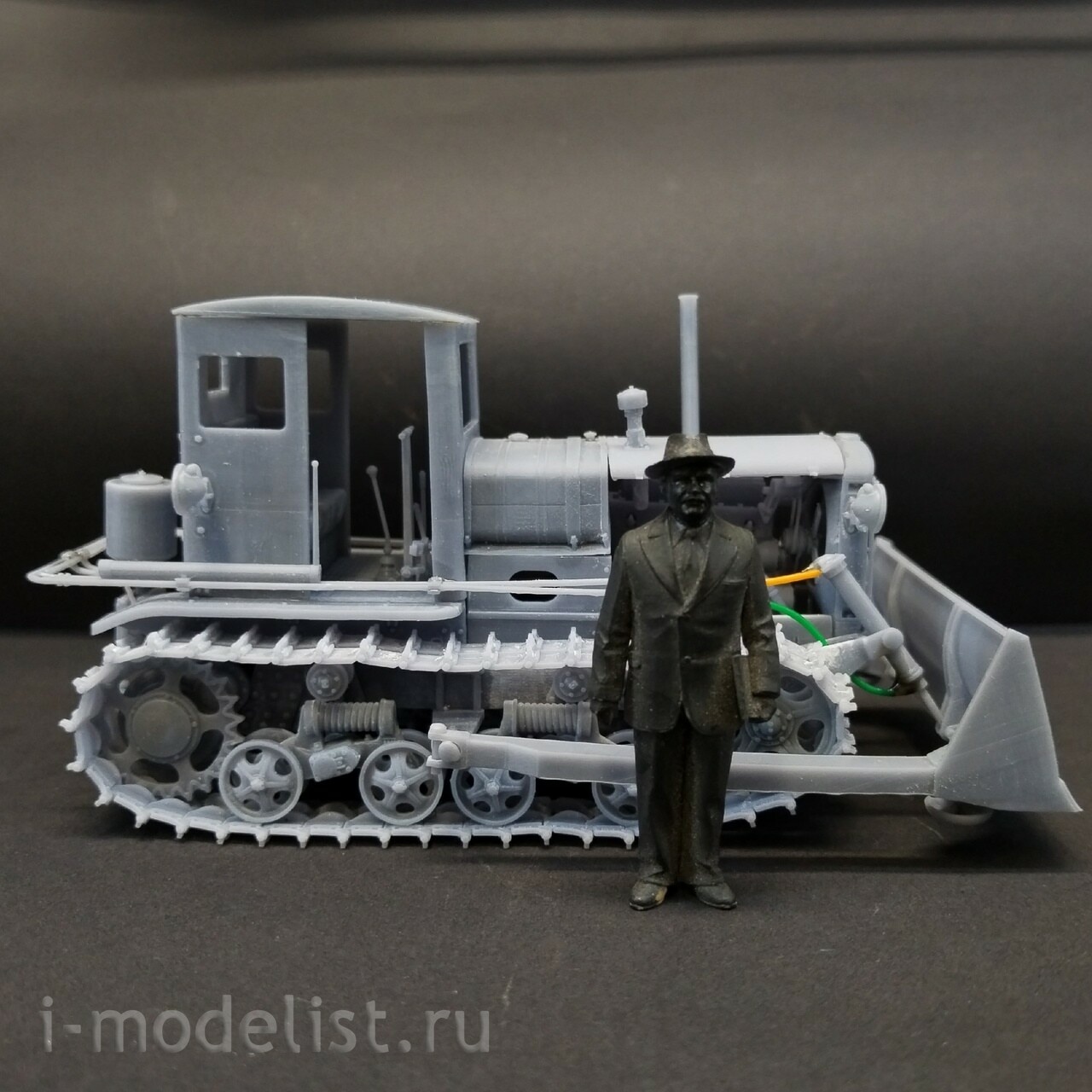 DMS-35213 ДМС 1/35 Д-159, бульдозер на базе АСХТЗ-НАТИ (поздний ХТЗ)
