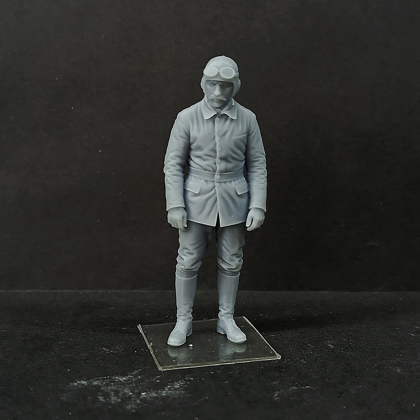 DMS-43017 ДМС 1/43 Фигурка Мотоциклист (1900-1930)