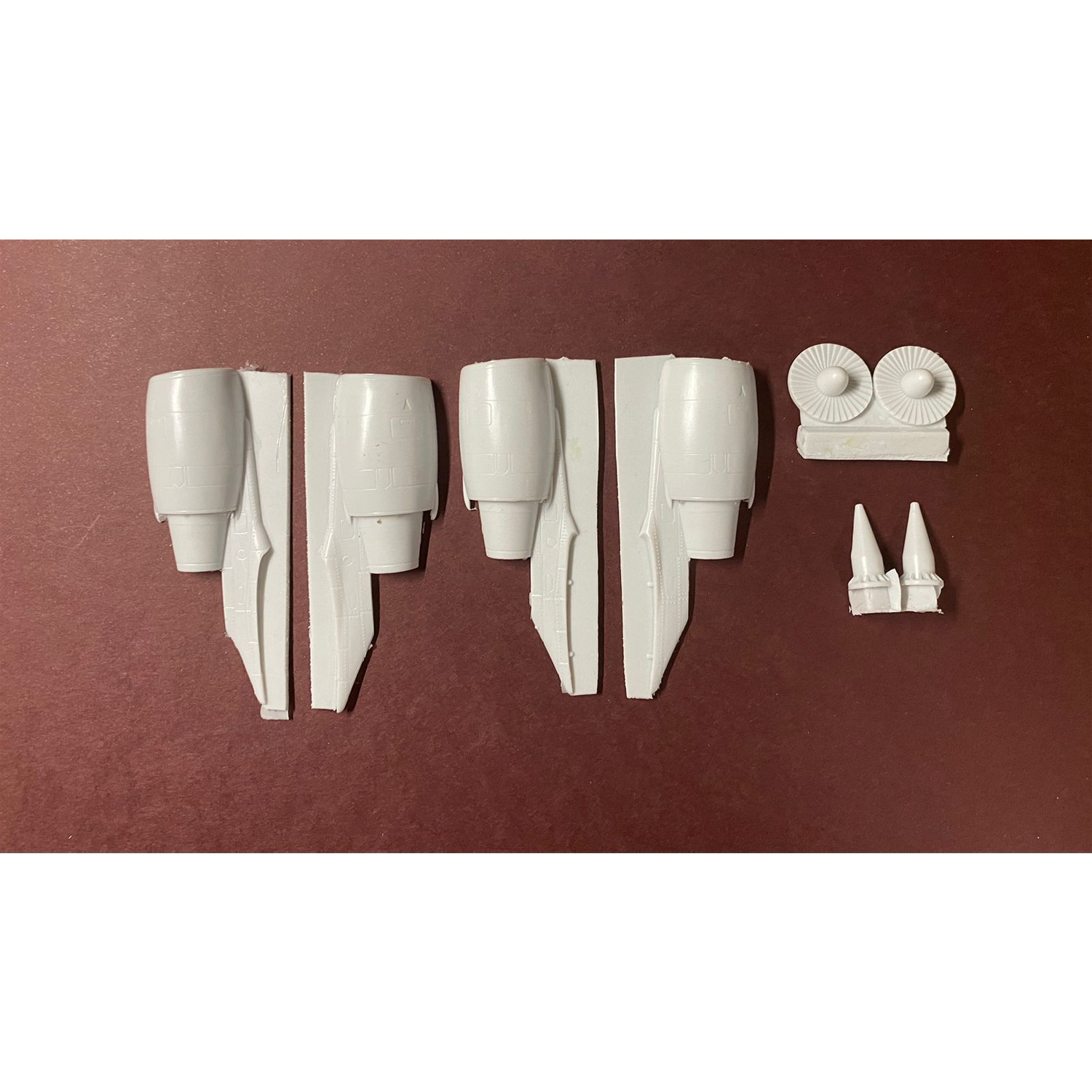CF6-80 PasModels 1/144 Комплект двигателей для модели A-330 General Electric CF6-80 (Звезда)