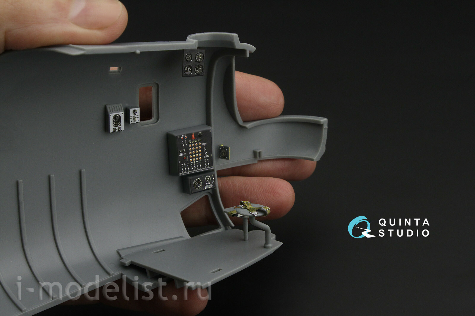 QD32260 Quinta Studio 1/32 3D Декаль интерьера кабины B-24D/B-24J Liberator: носовой, центральный и задний отсеки (HobbyBoss)