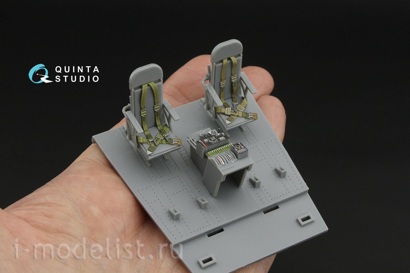QD32259 Quinta Studio 1/32 3D Декаль интерьера кабины B-24D/B-24J Liberator: отсек пилотов (HobbyBoss)