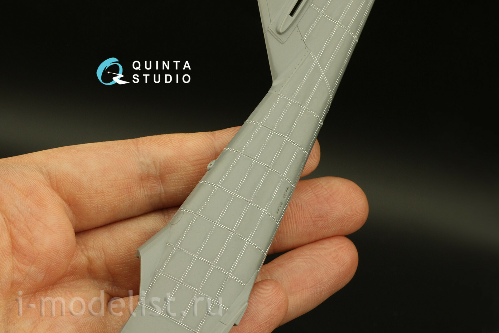 QRV-024 Quinta Studio 1/48 Сдвоенные клепочные ряды (размер клепки 0.15 mm, интервал 0.6 mm), белые, общая длина 6,2 m