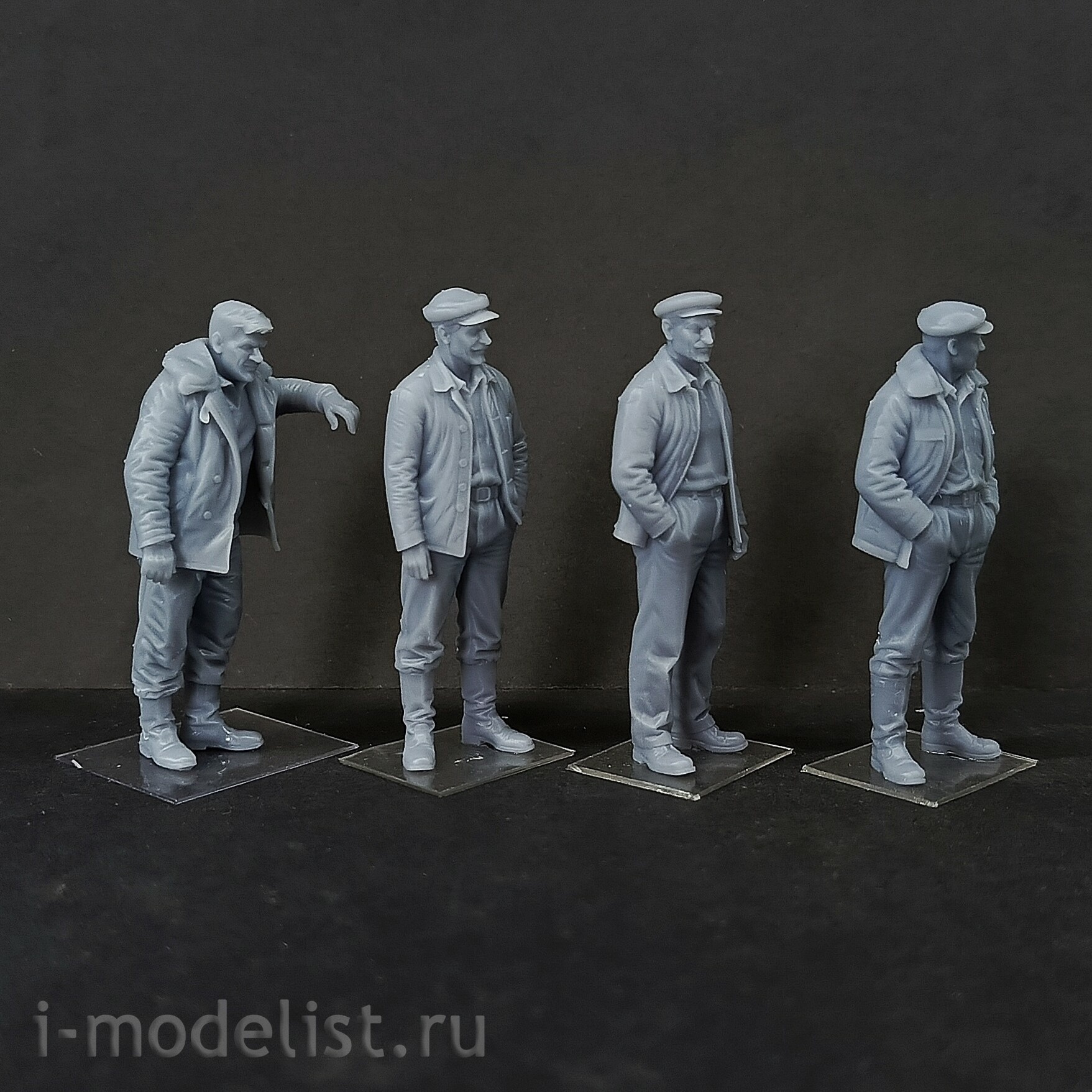 DMS-35306 ДМС 1/35 Фигурки водители СССР