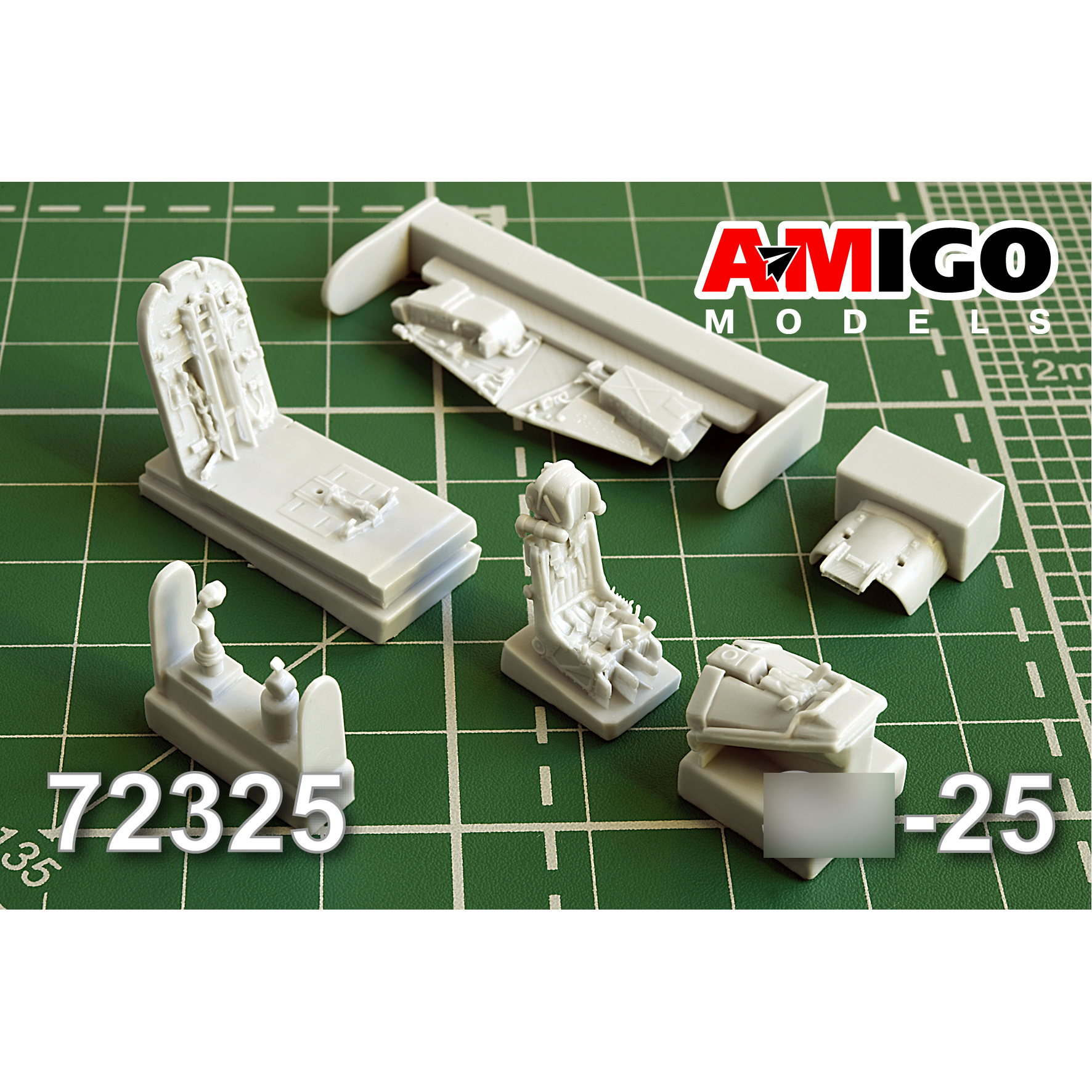 AMG72325 Amigo Models 1/72 Кабина самолета С-25 с катапультным креслом К-36