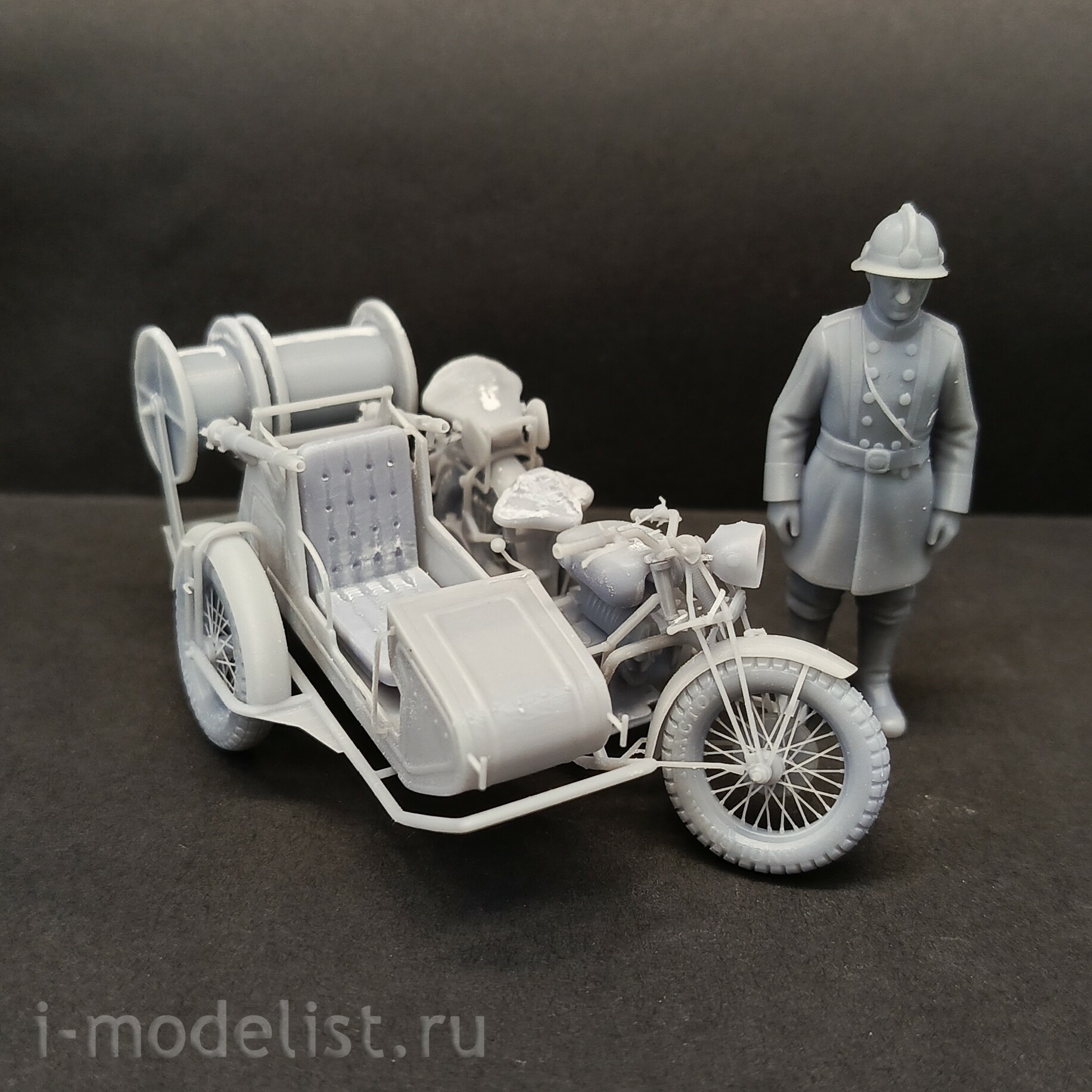 DMS-35281 ДМС 1/35 FN M12SM Brandweerwagen