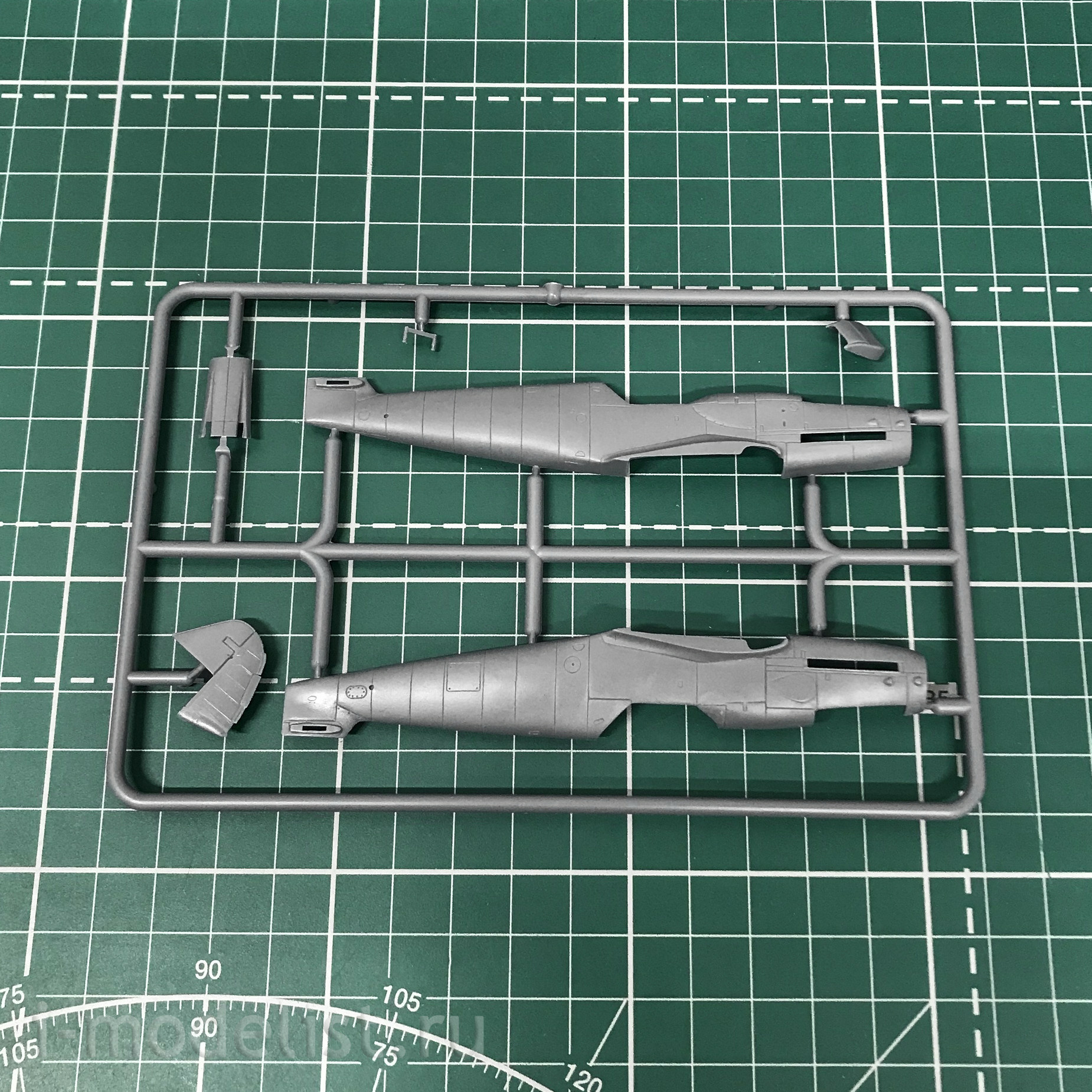 AZ7615 AZ Model 1/72 Самолет Messerschmitt Bf-109G-10 Erla Block 49 Early