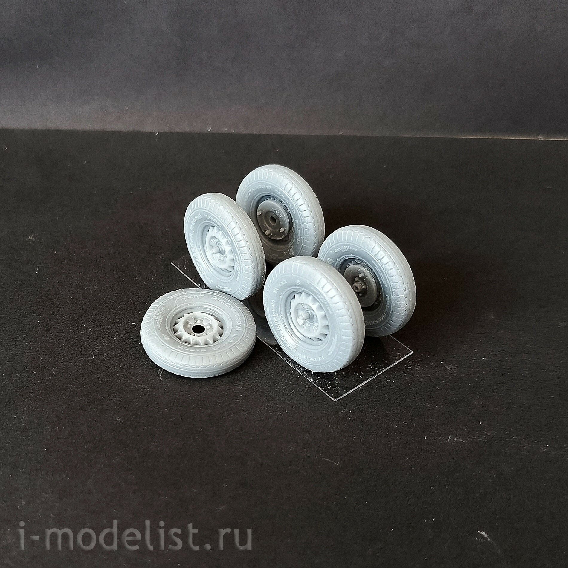 DMS-35240 ДМС 1/35 Колёса ЯШЗ (универсал) для Ба-64, Г-64 (67), М-1, БА-20, ФАИ-М с просадкой