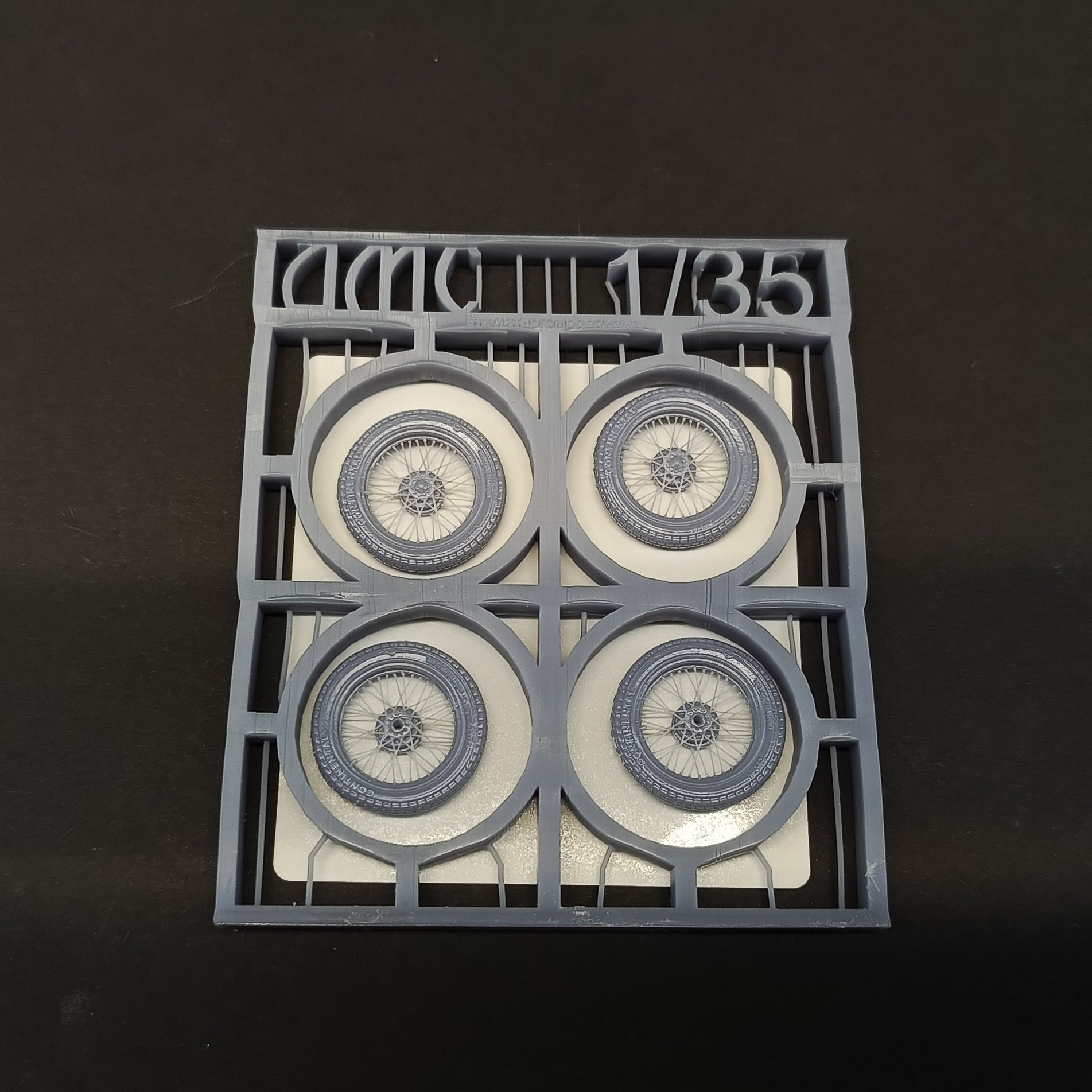 DMS-35247 ДМС 1/35 Комплект колёс для модели Звезда 3717 (Zundapp K800)