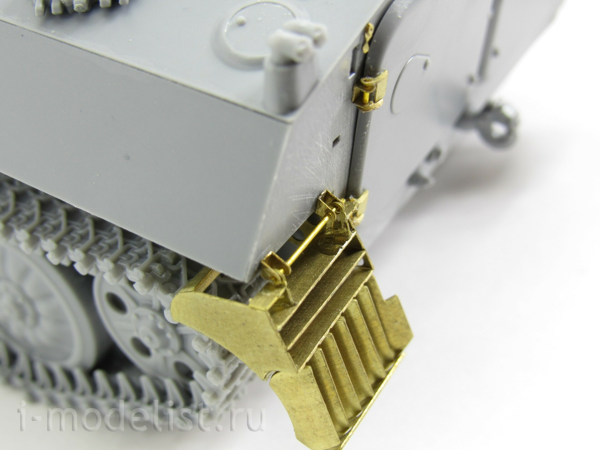 035635 Микродизайн 1/35 Набор фототравления на МТ-ЛБ (Звезда)