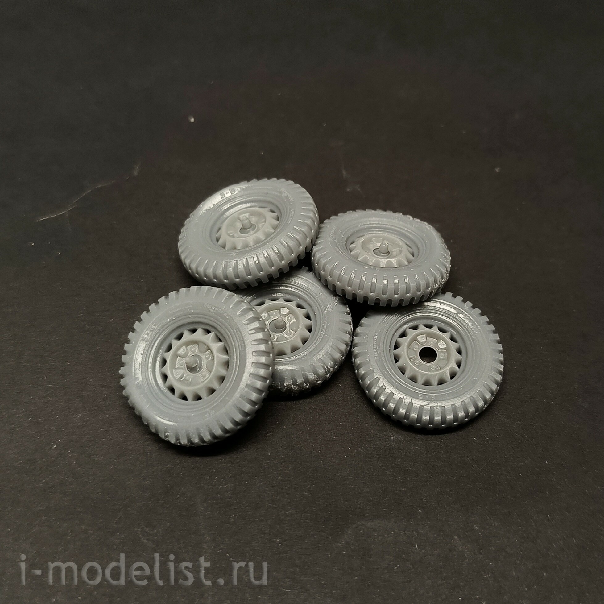 DMS-35237 ДМС 1/35 Колёса Firestone для Ба-64, Г-64 (67) с просадкой