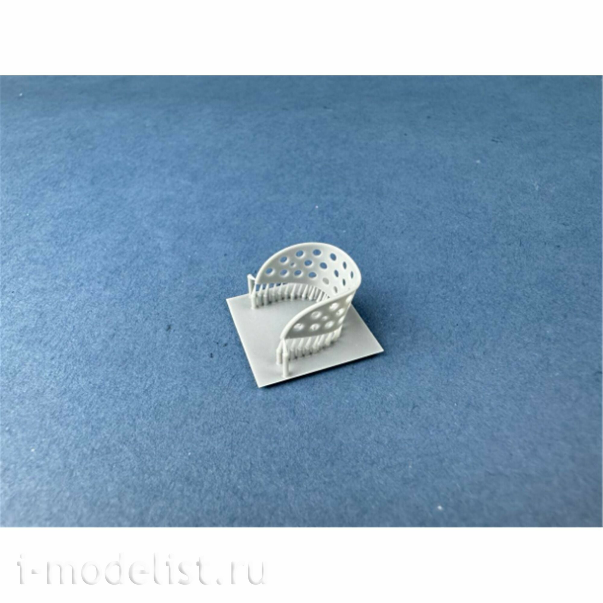 A32-015 Copper State Models 1/32 Спинка сиденья пилота Nieuport 11/16