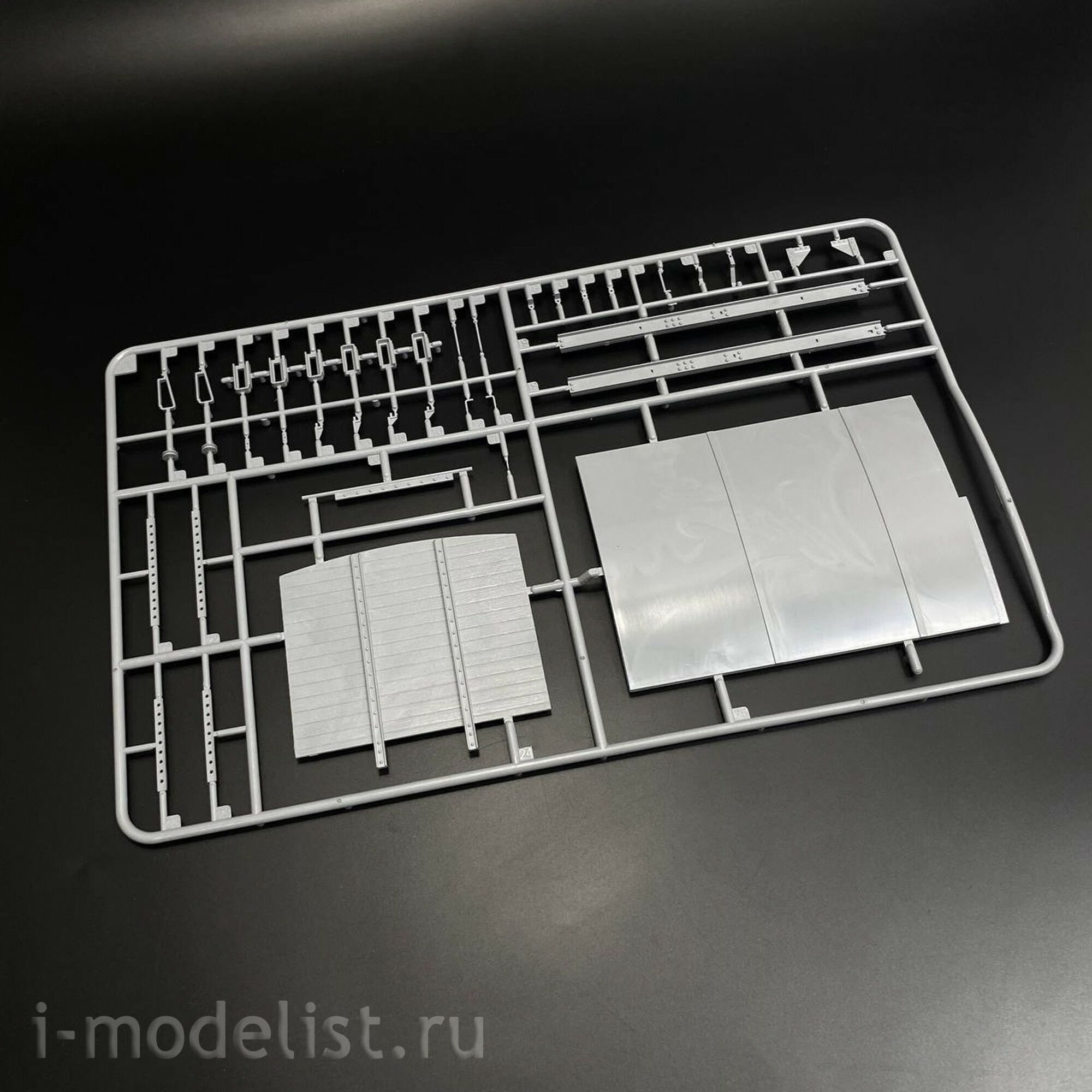 AK35502 AK Interactive 1/35 Немецкий железнодорожный крытый вагон Gedeckter Güterwagen G 10