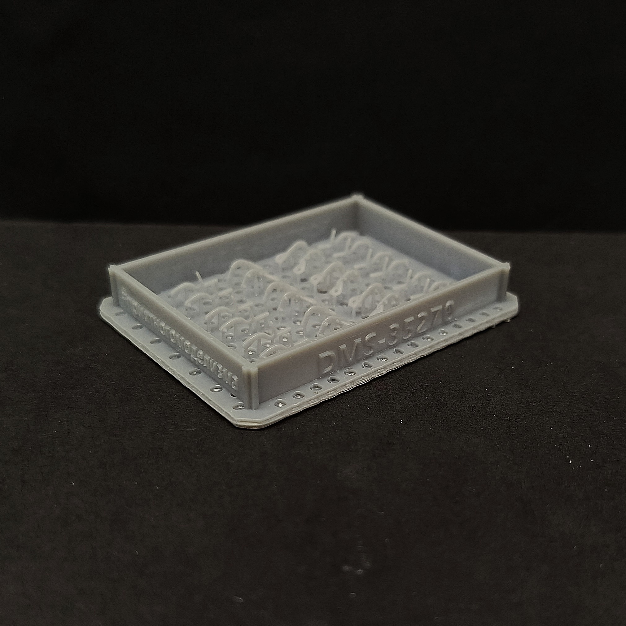 DMS-35270 ДМС 1/35 Бортовые замки ранние, до 1937 года (АМО, З-С, Коминтерн, Ворошиловец)