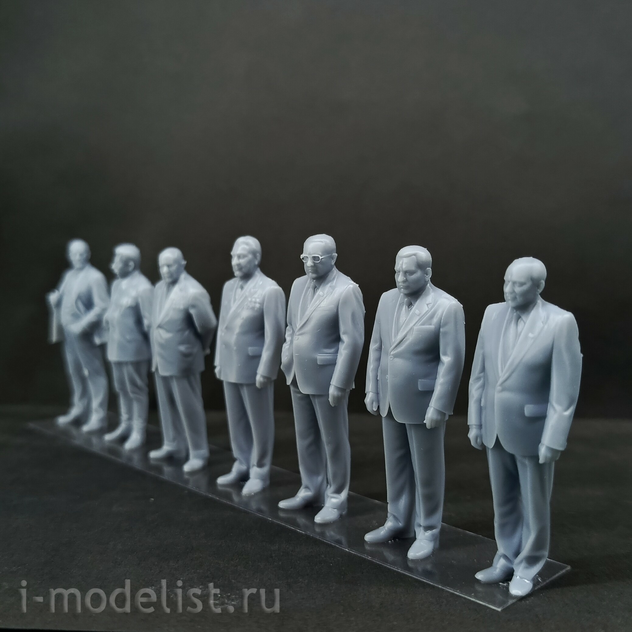 DMS-35302 ДМС 1/35 Фигурки Вожди СССР