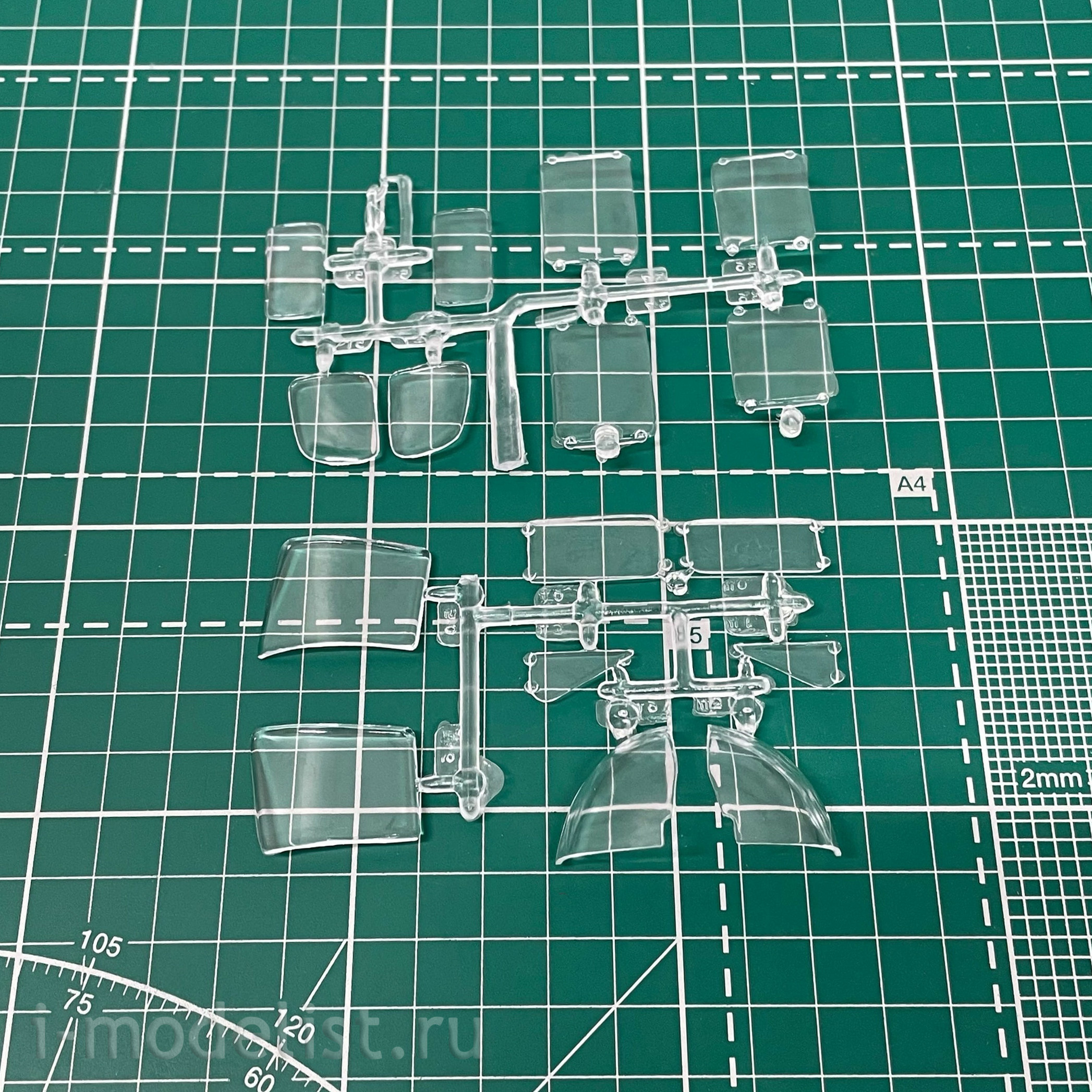 03867 Revell 1/32 Американский многоцелевой вертолёт Bell UH-1D 