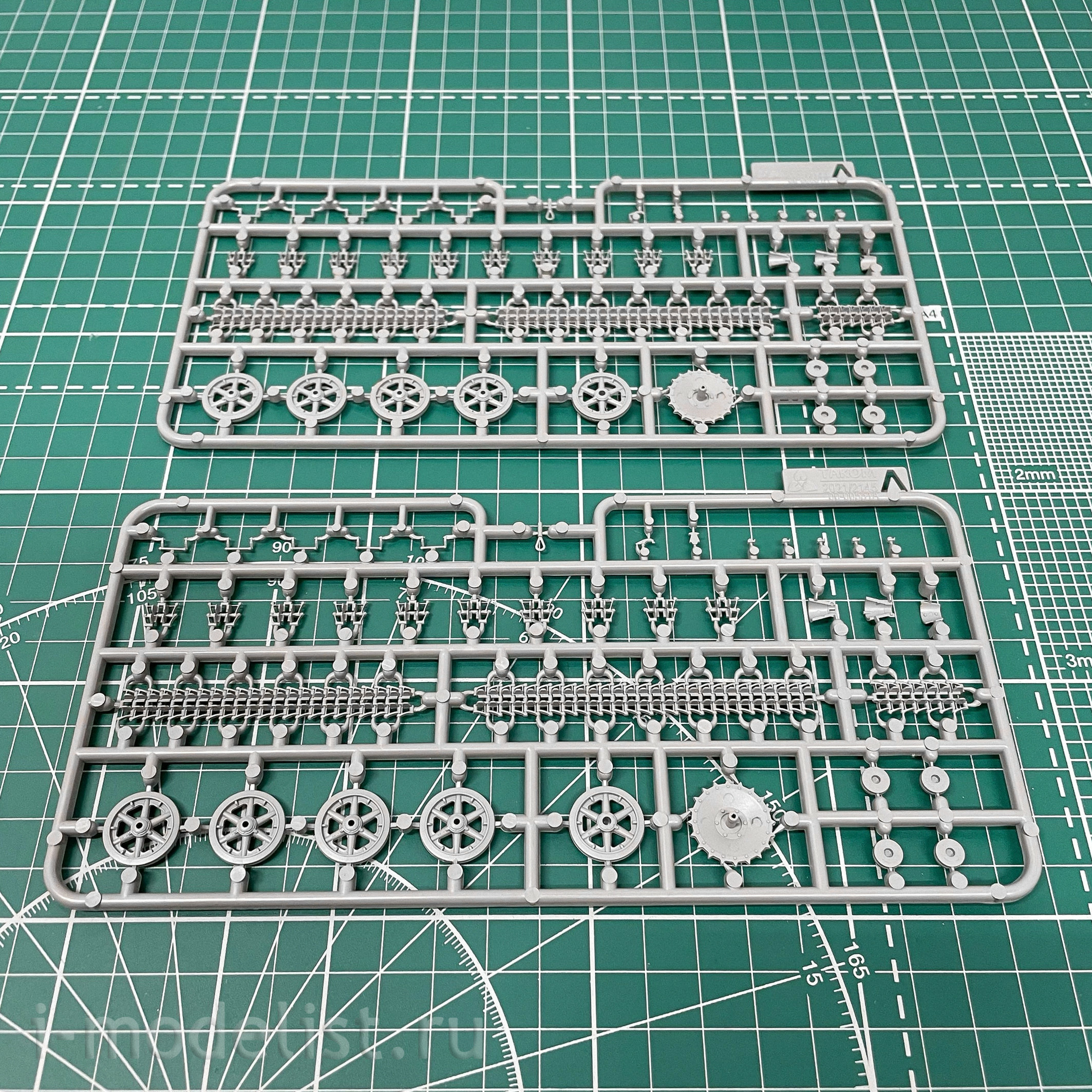 2145 Takom 1/35 Танки Pz.Kpfw. I Ausf. A & Pz.Kpfw. I Ausf. B 1+1