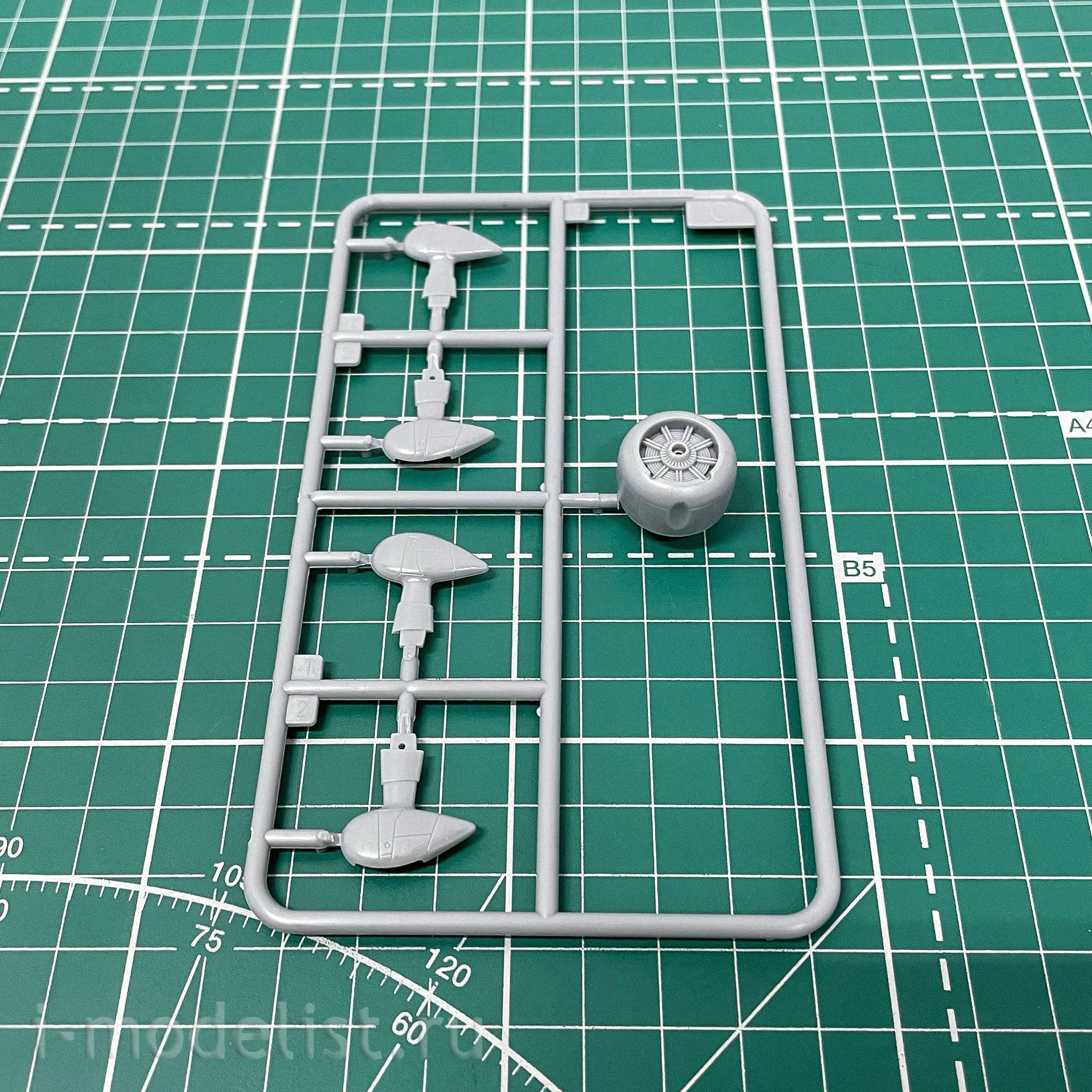 80288 HobbyBoss 1/72 Истребитель A5M2