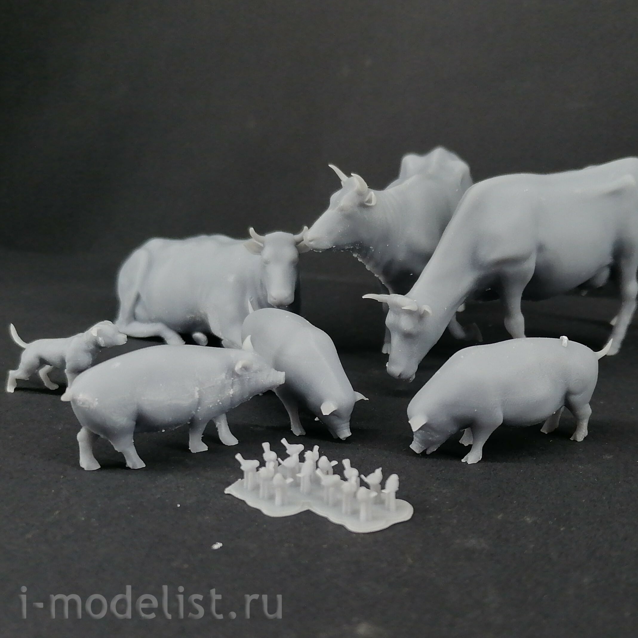 DMS-35113 ДМС 1/35 Скотный двор, набор 1