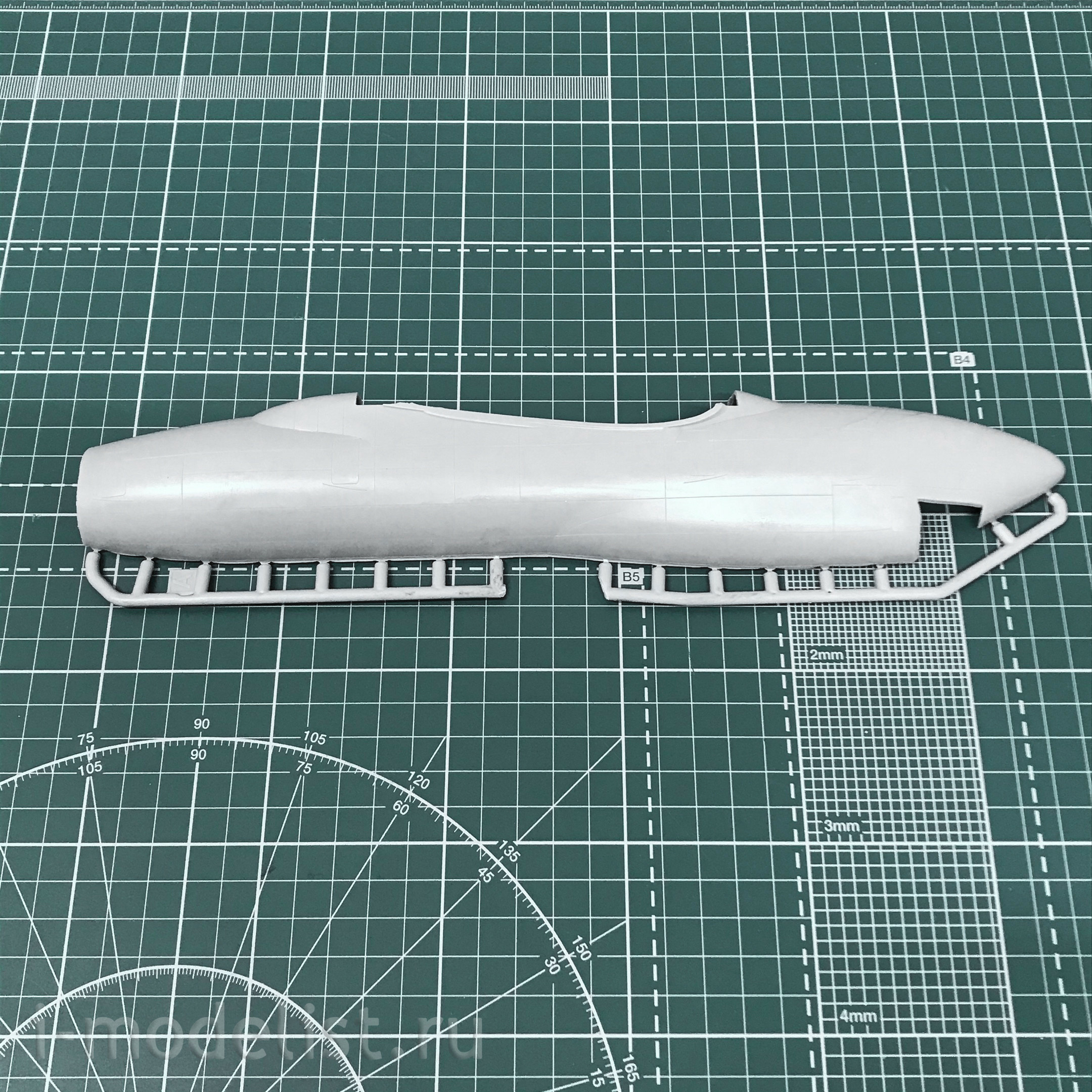 144154-3 Восточный экспресс 1/144 Авиалайнер 747SP RR SAUDI ARABIAN