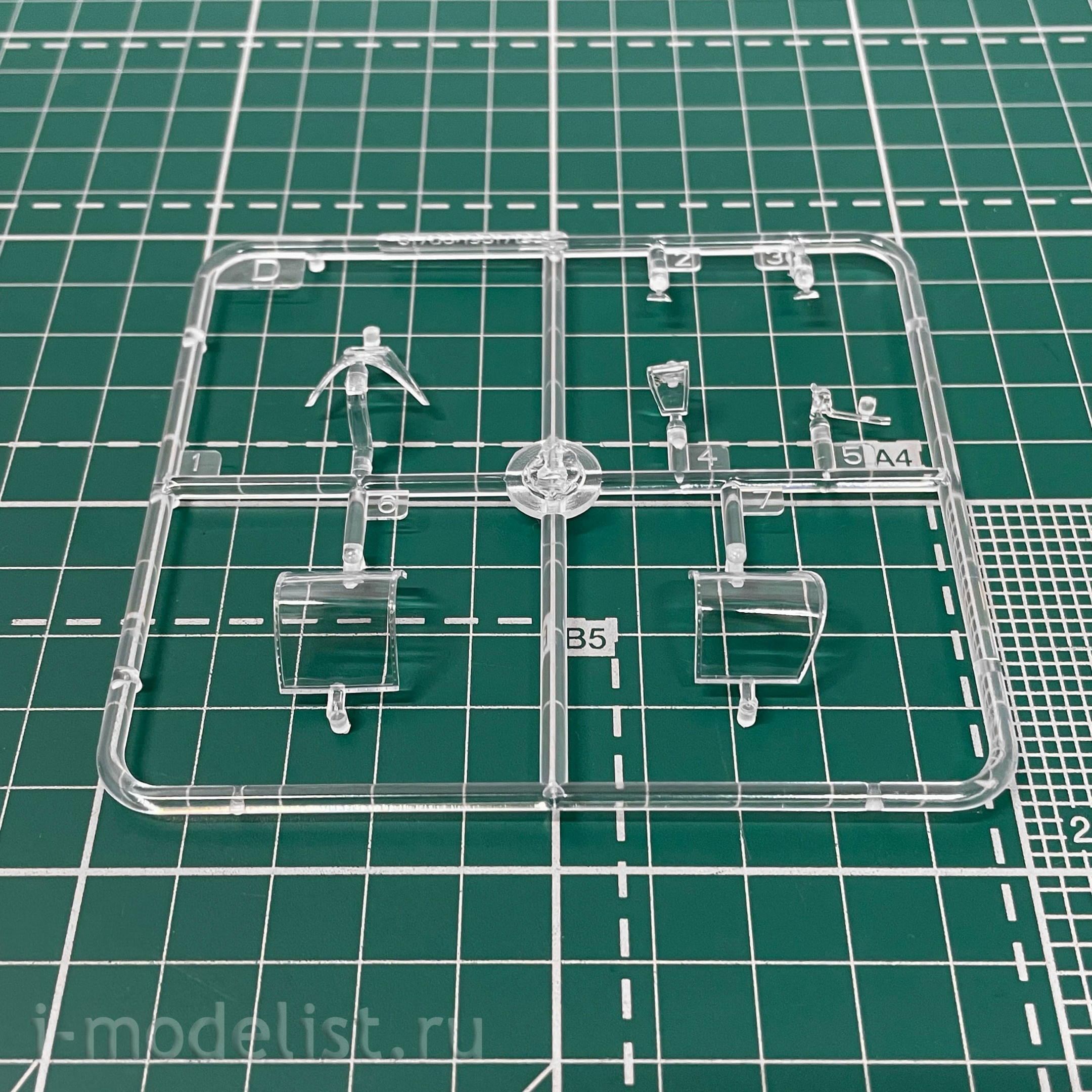 81760 HobbyBoss 1/48 Советский истребитель Лавочкин-11