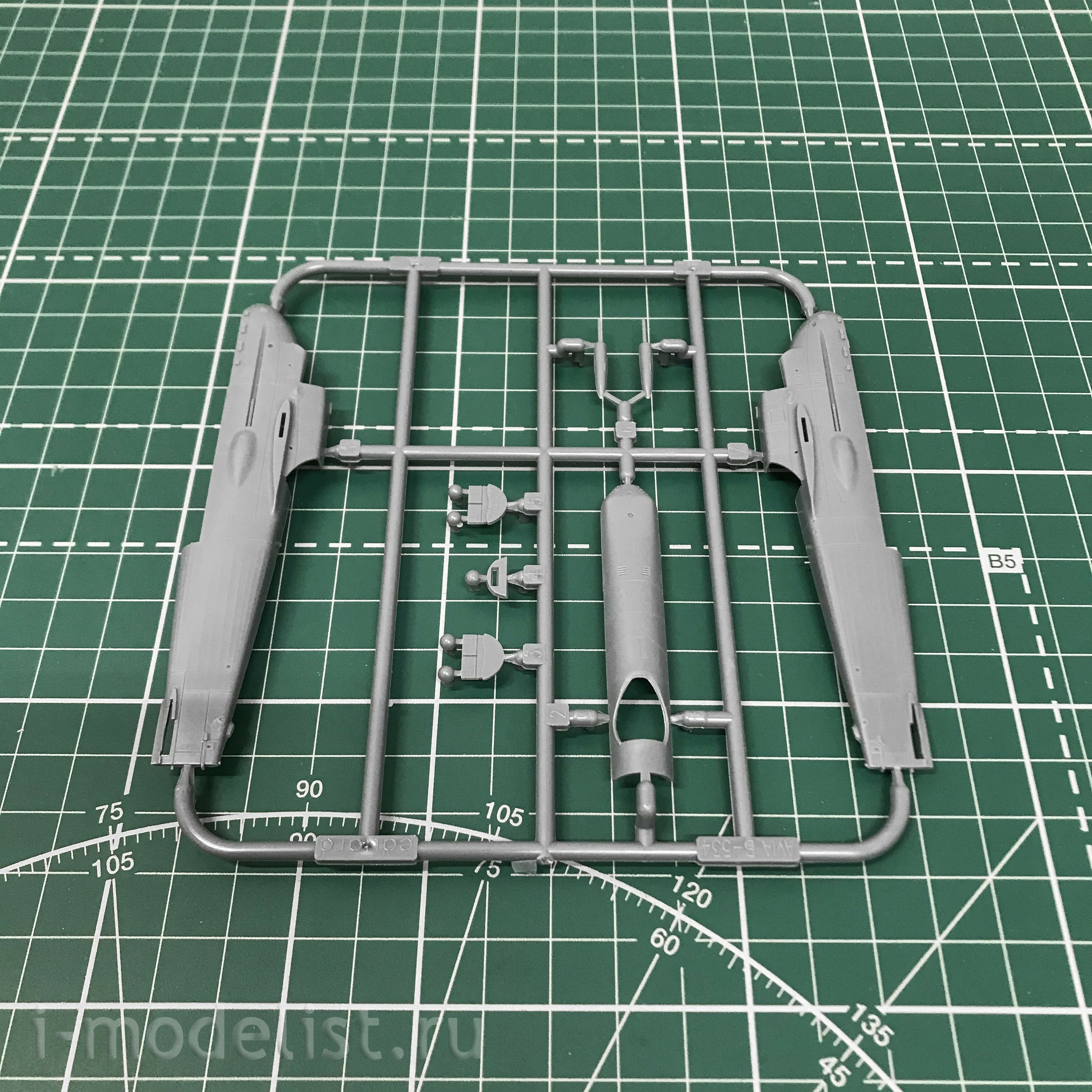 7446 Eduard 1/72 Avia B-534 I. serie