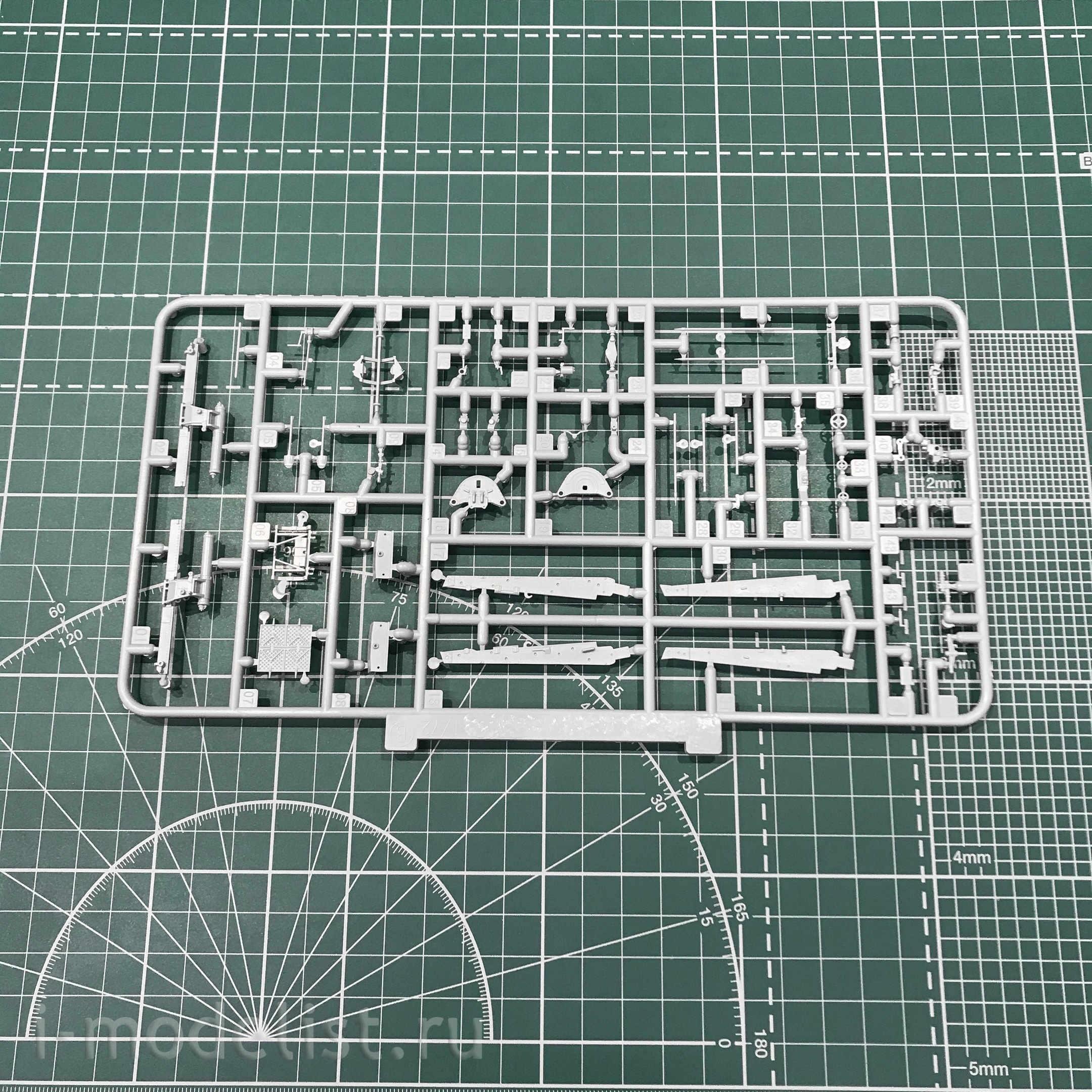 7082 Italeri 1/72 Пушка 15 cm Field Howitzer / 10,5 cm Field Gun