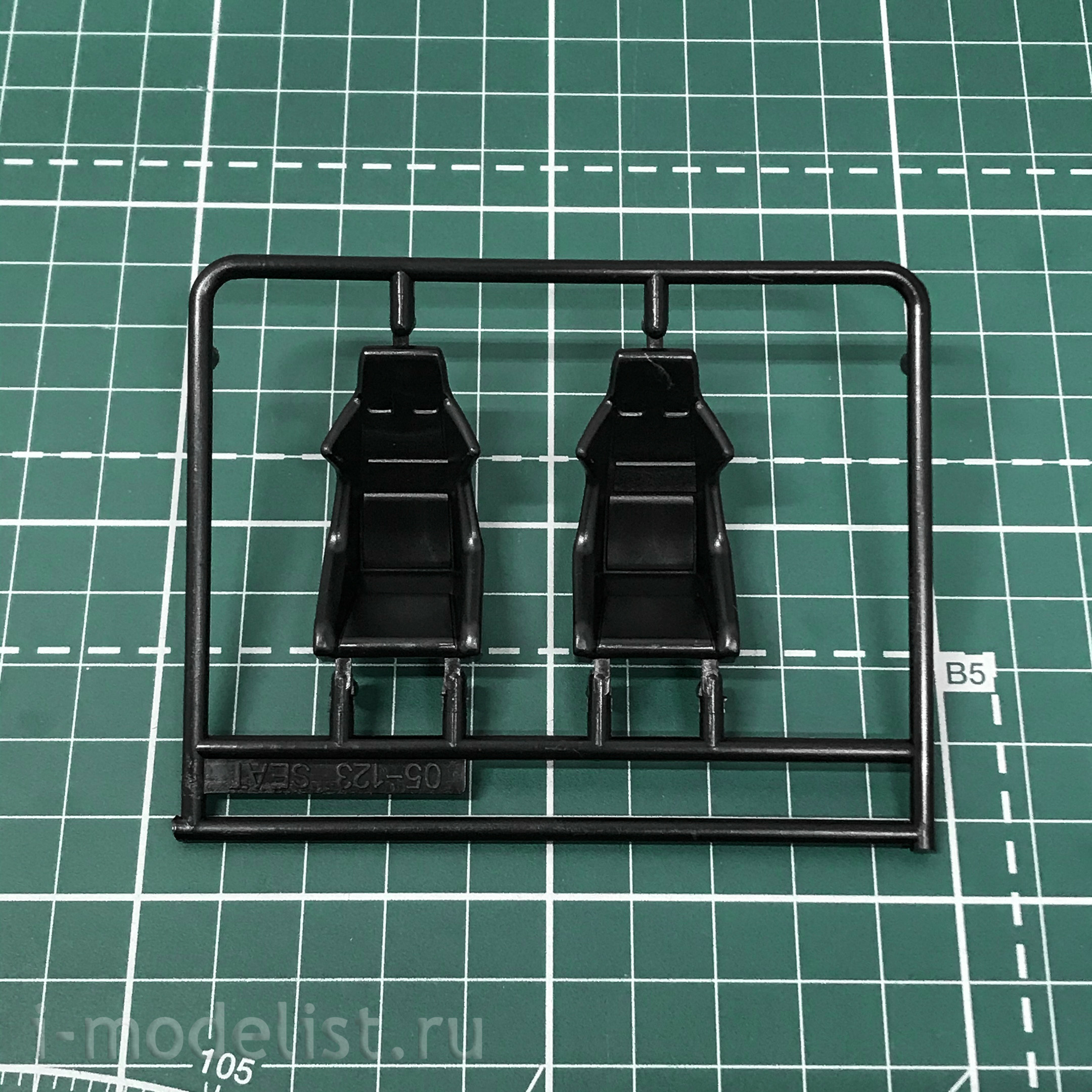 05954 Aoshima 1/24 Сборная модель Toyota Trueno AE86 Fujiwara Takumi (Project-D Ver.) с фигуркой