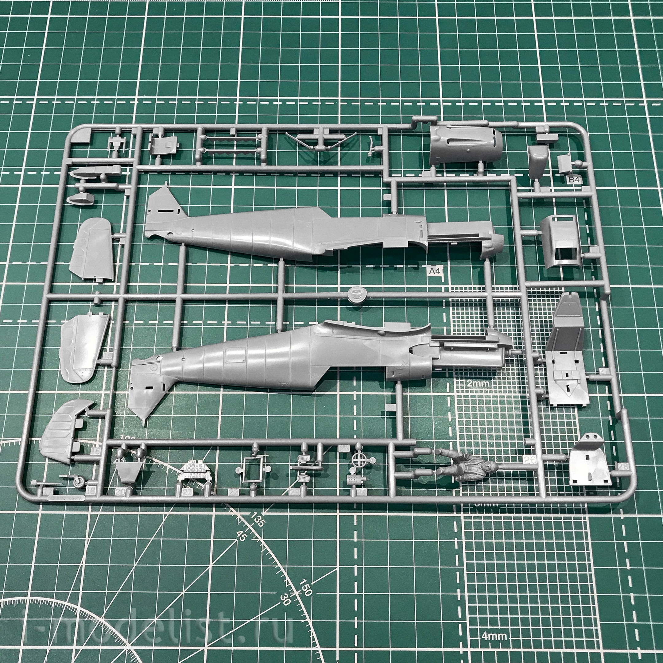 25200 Tamiya 1/48 Истребитель Messerschmitt Bf 109 E-3 SWISS Швейцарские ВВС