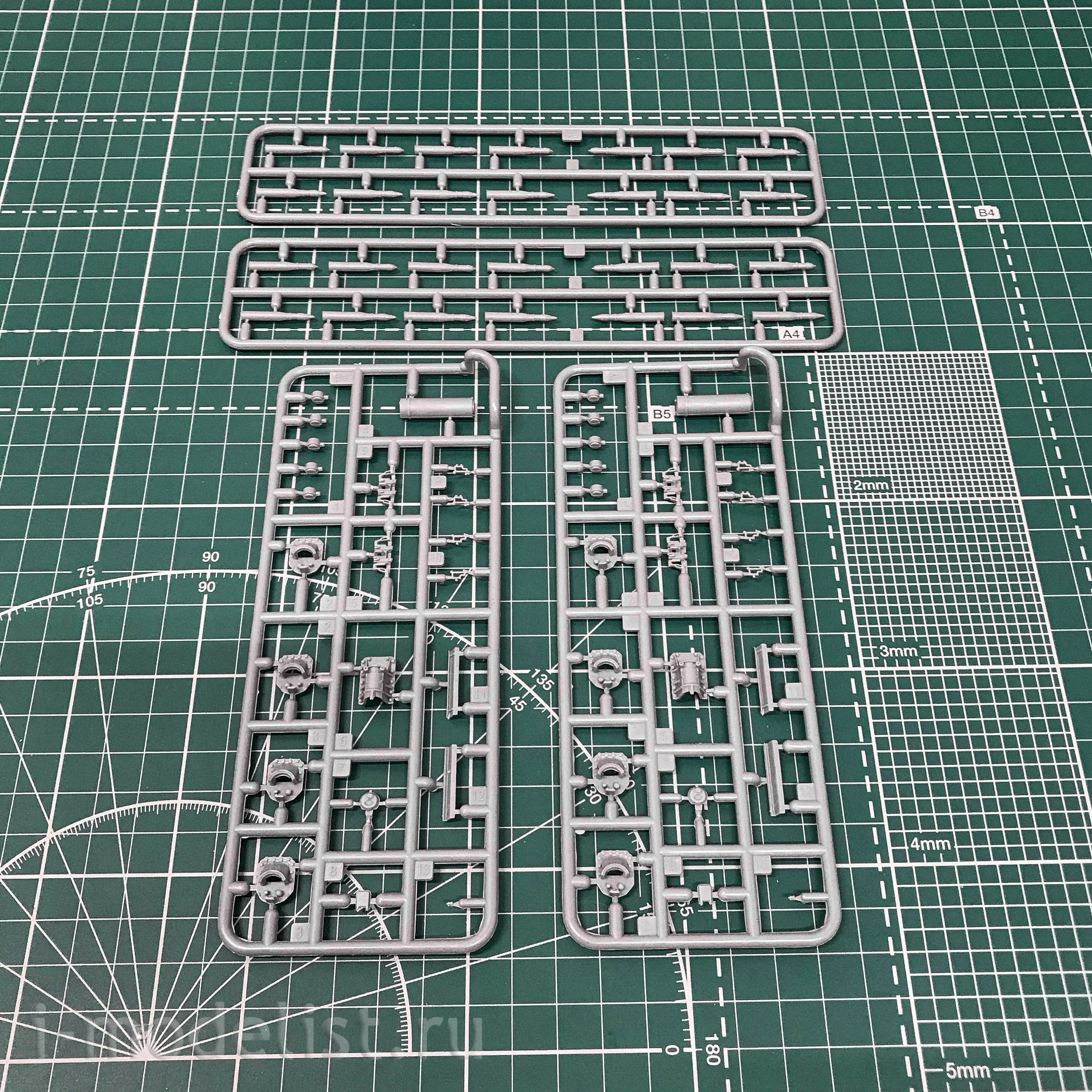 35298 MiniArt 1/35 Танк Pz.Kpfw.IV Ausf. H Vomag, ранняя версия (Май 1943, с интерьером)