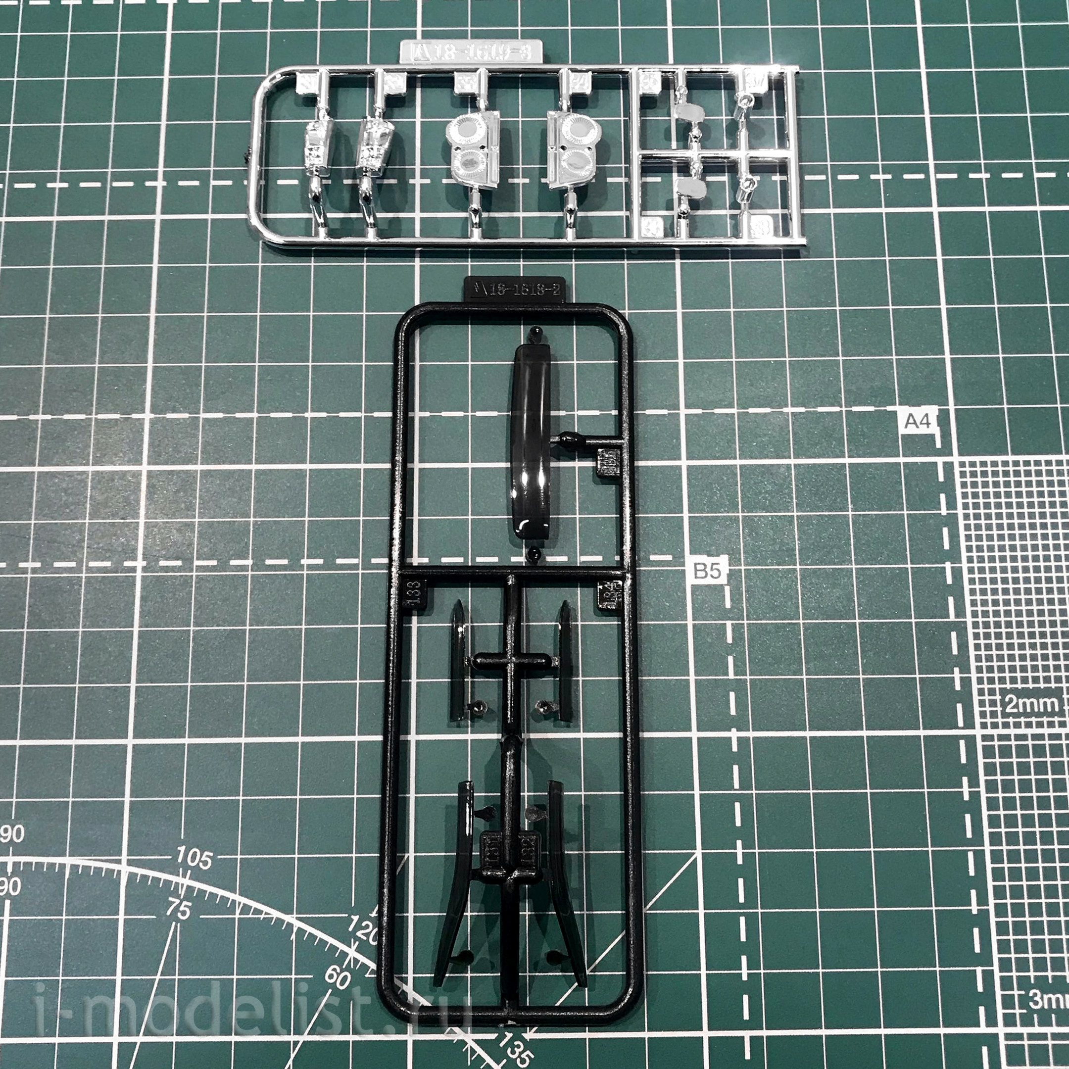 05534 Aoshima 1/24 Nissan Skyline ER34 Uras Type-R 01