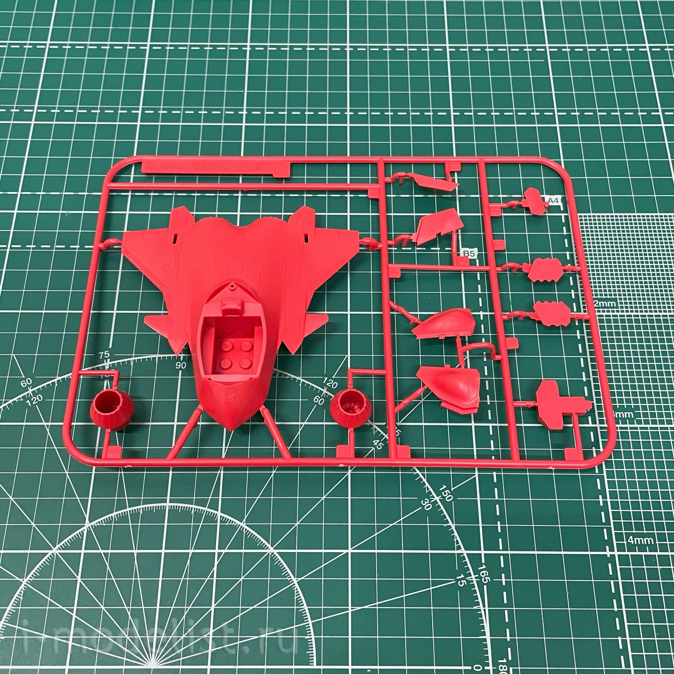 KH1001 KittyHawk 1/0 Истребитель Q-Men J-20 Mighty Dragon