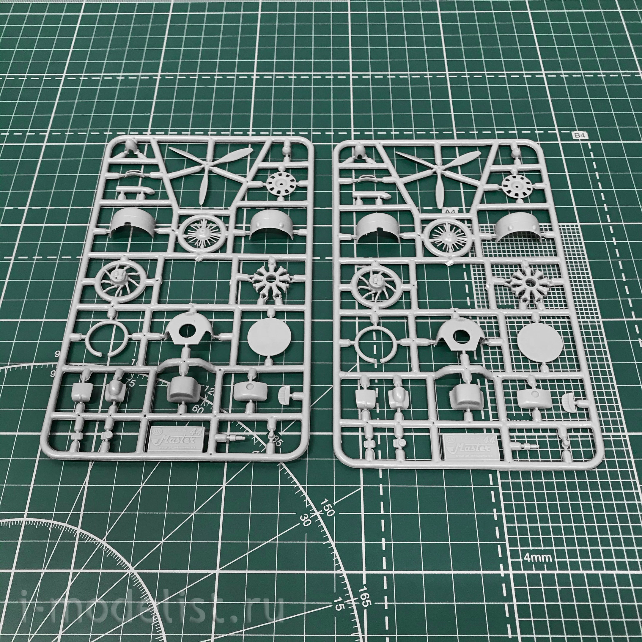 72234 Amodel 1/72 Ли-2 В/Т (полярная авиация)