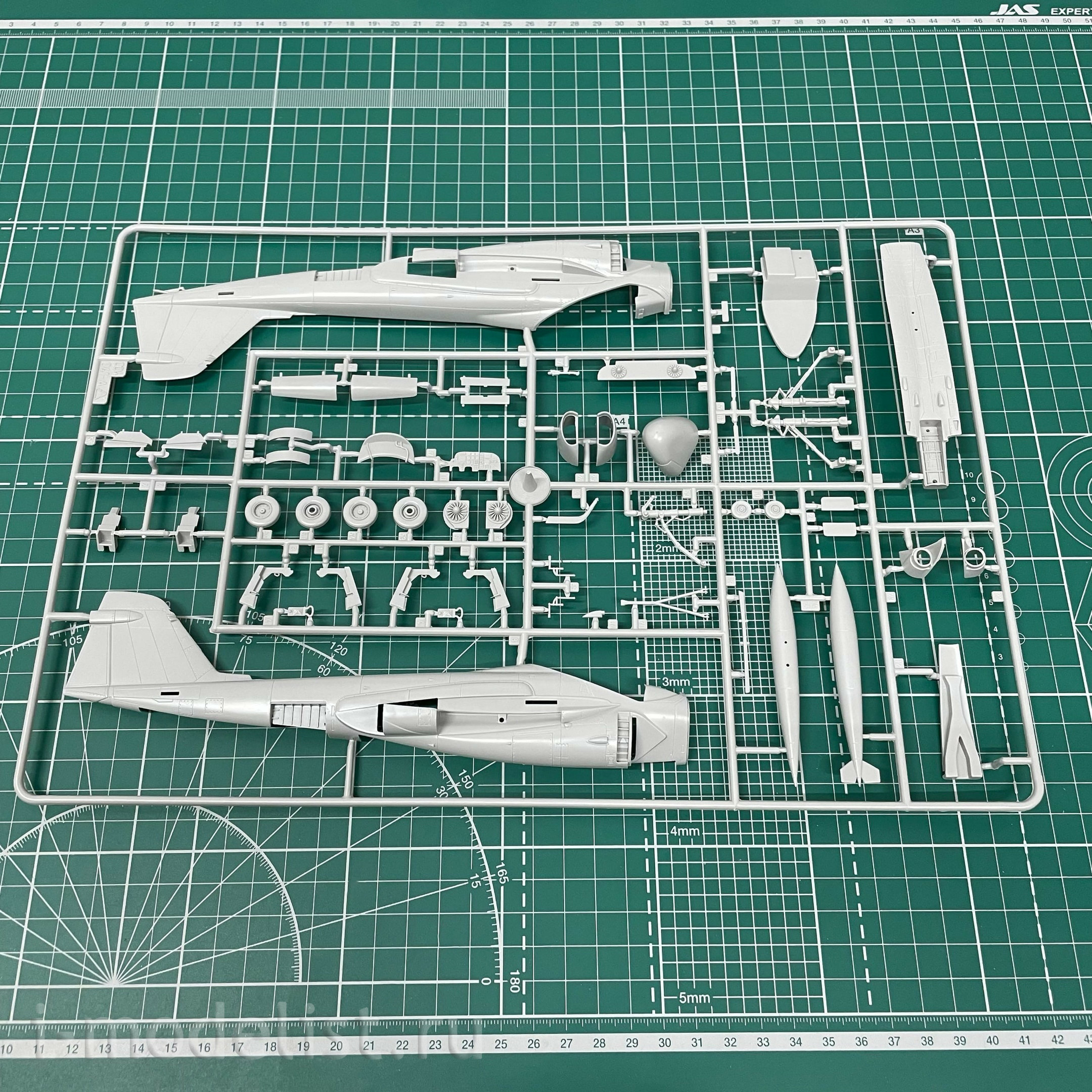 1405 Italeri 1/72 Самолёт KA-6D Intruder