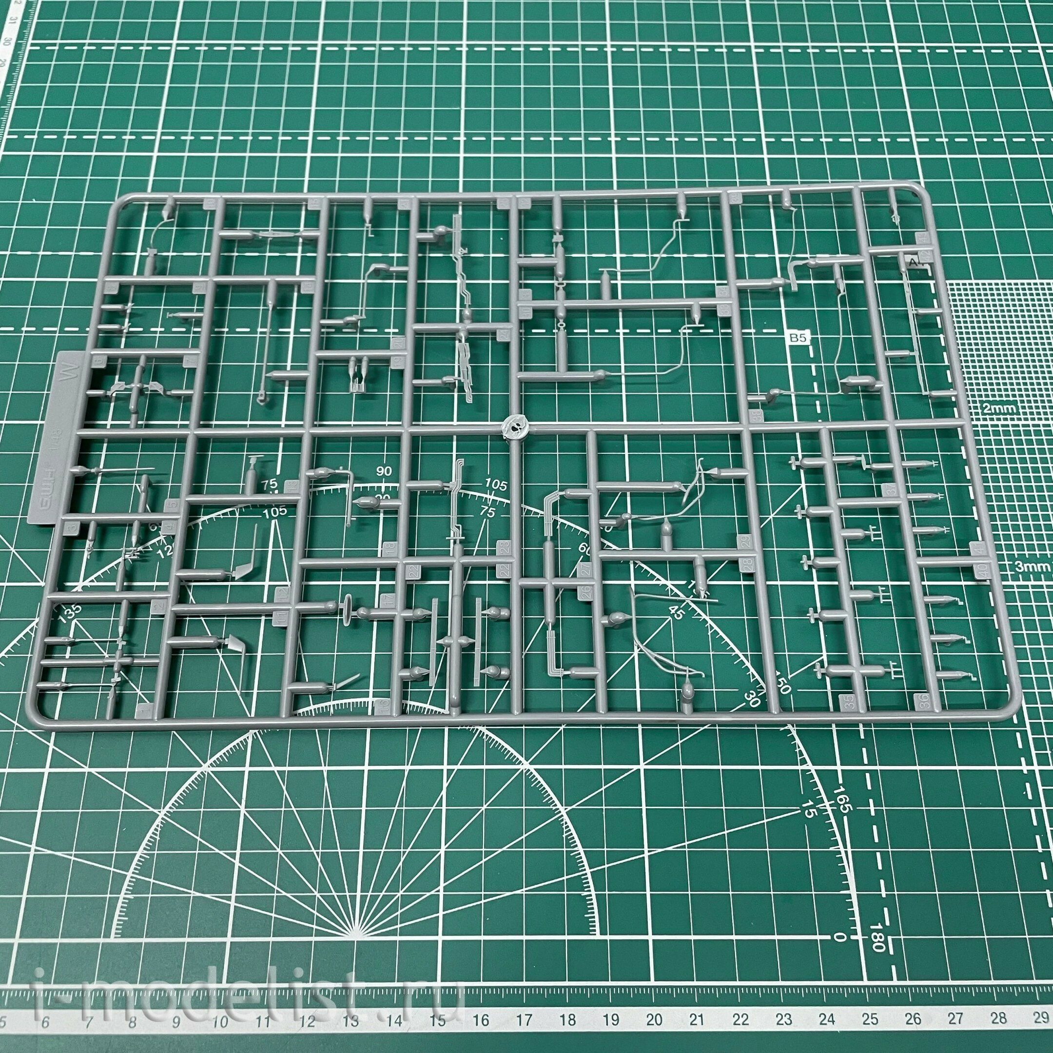 L4824 Great Wall Hobby 1/48 Истребитель С-27 