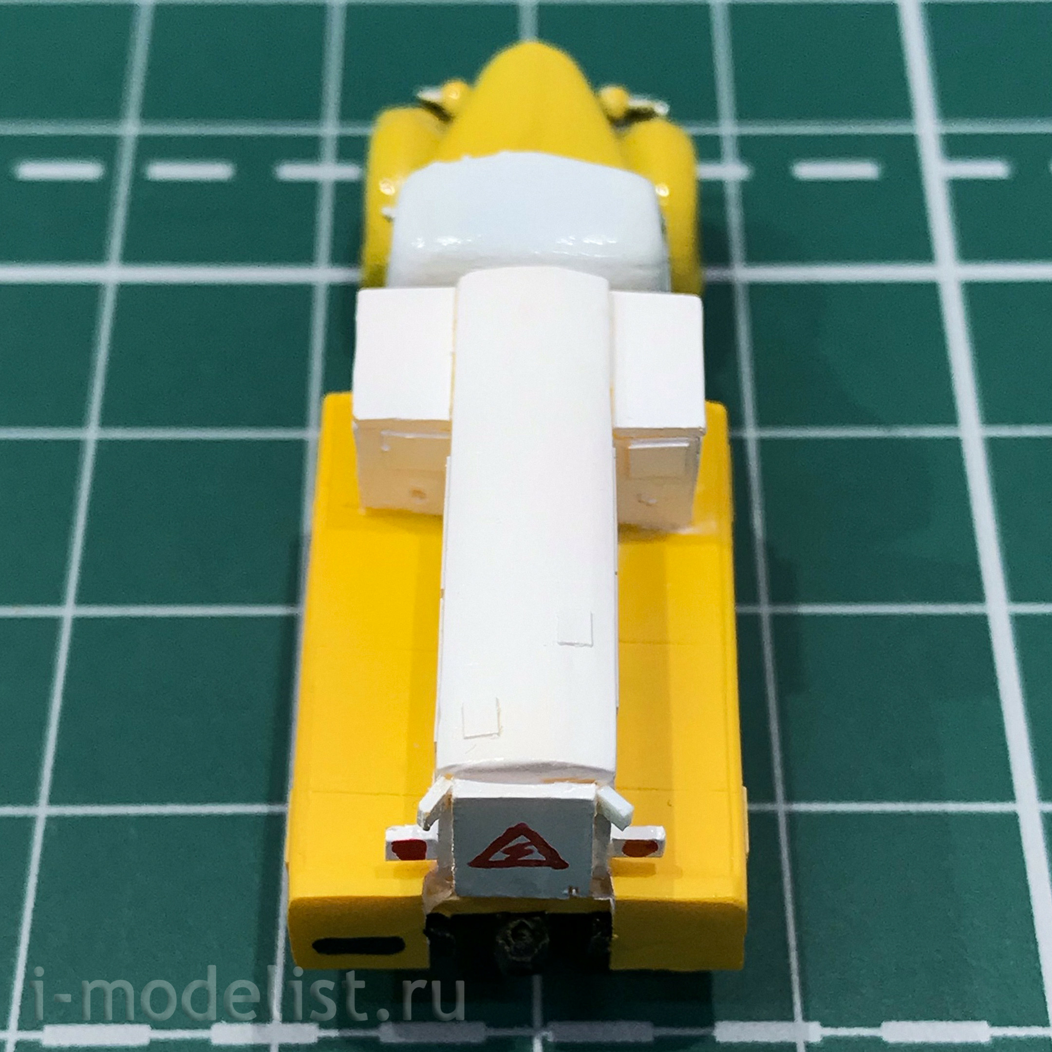 144007 Zebrano 1/144 Собранная и покрашенная модель АПА-35 (З&C-150)