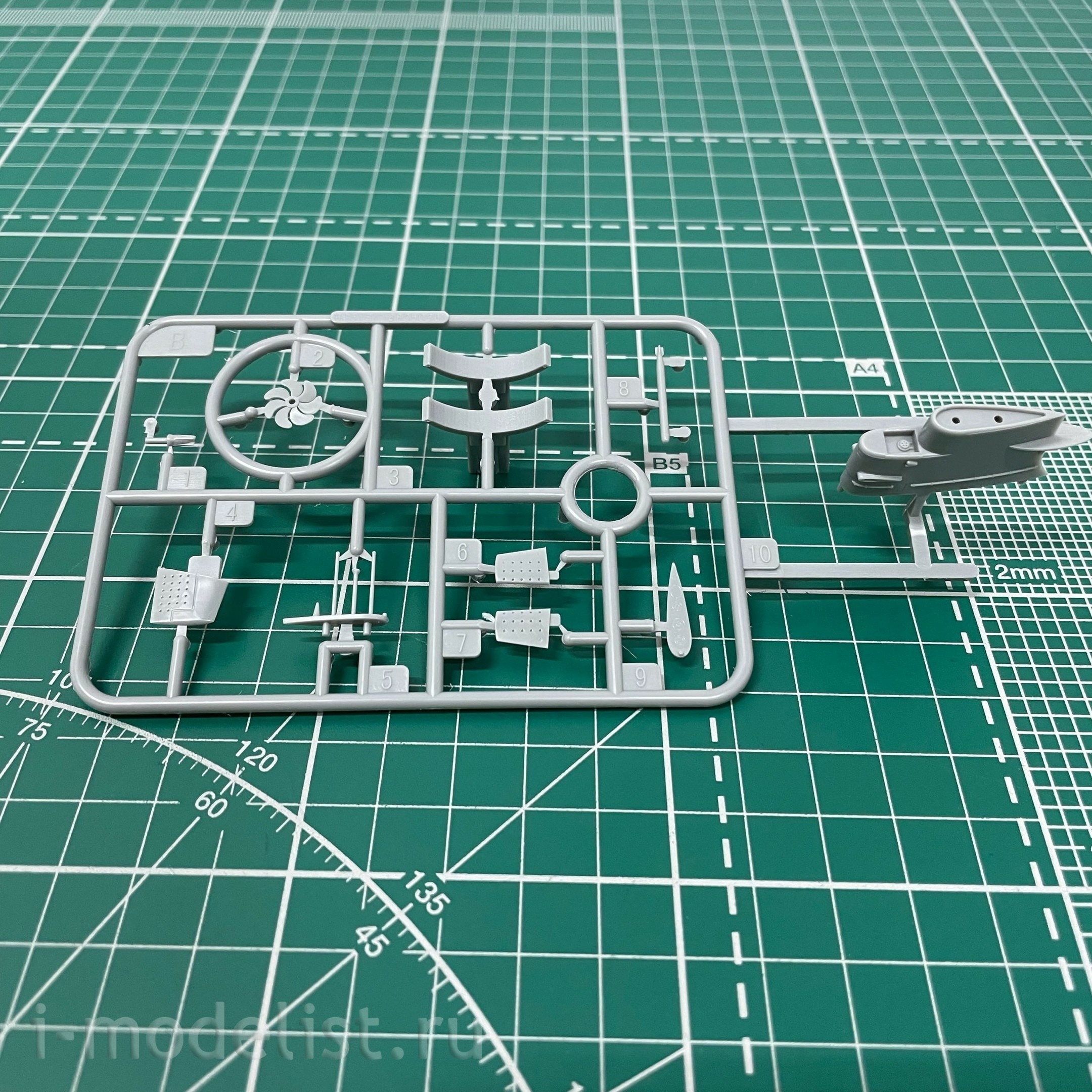 83518 HobbyBoss 1/350 PLA Navy Type 039 Song Class