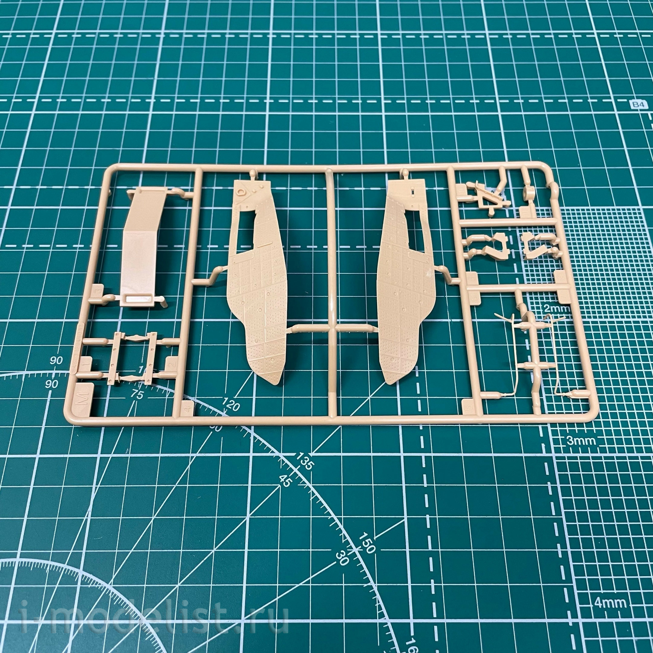 84557 HobbyBoss 1/35 Н емецкий основной боевой танк Leopard C2 MEXAS с TWMP