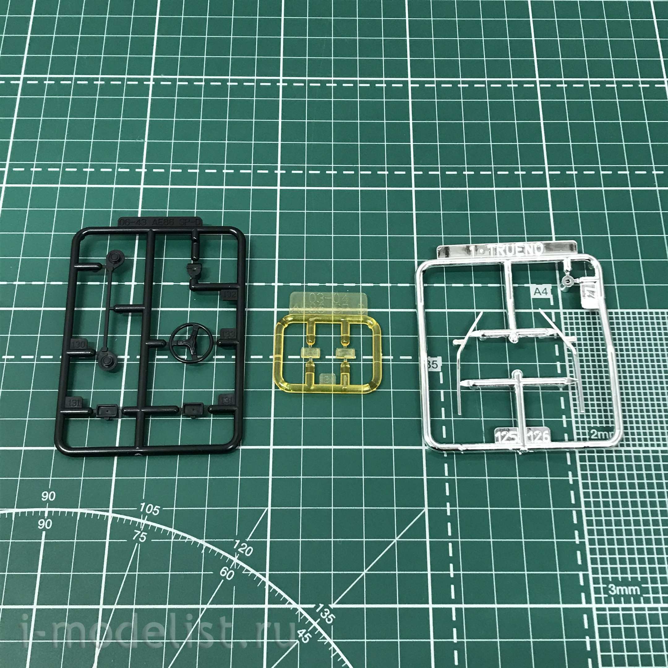 05954 Aoshima 1/24 Сборная модель Toyota Trueno AE86 Fujiwara Takumi (Project-D Ver.) с фигуркой
