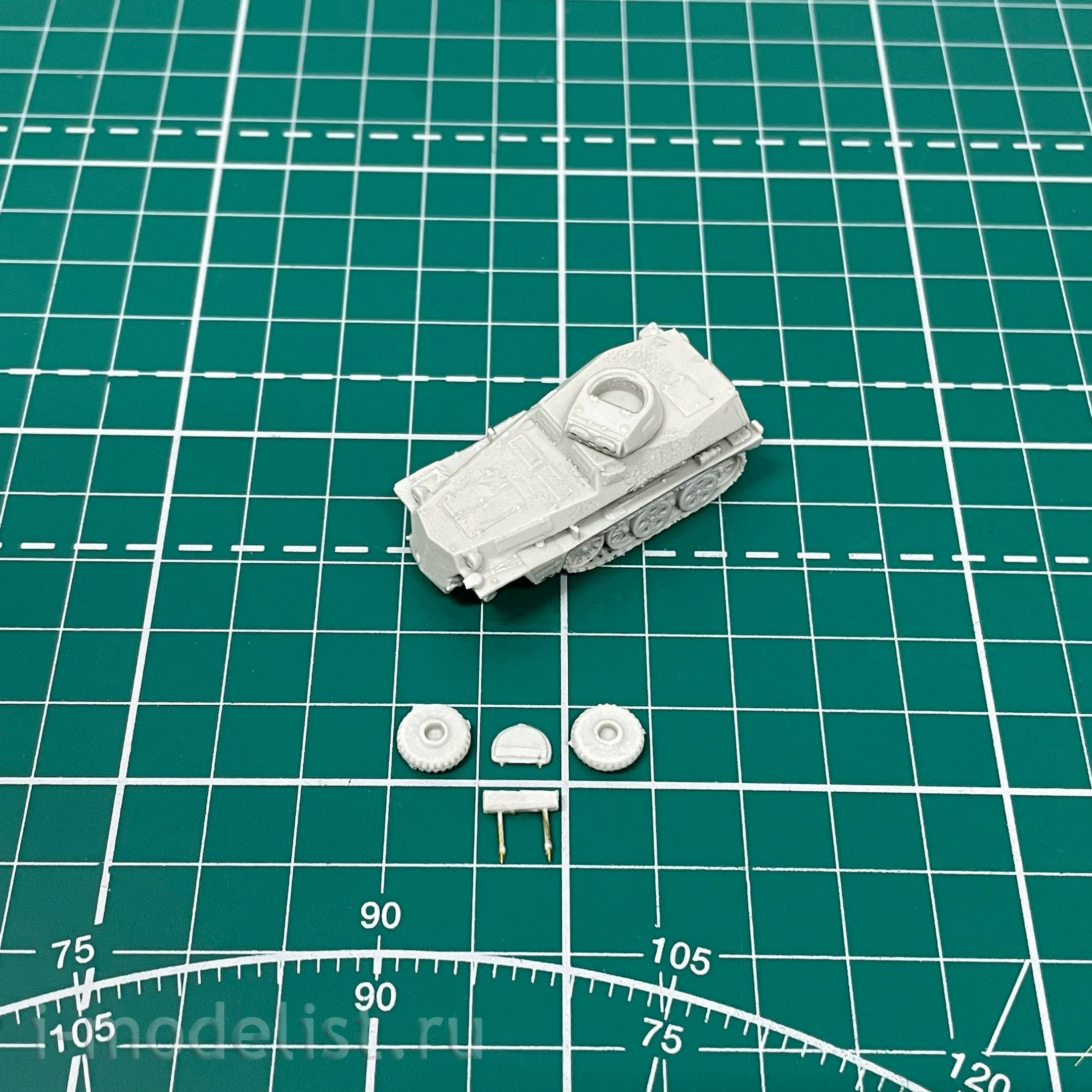 100109 Zebrano 1/100 Немецкая машина наблюдения Sd.Kfz. 253 с башней Pz. I