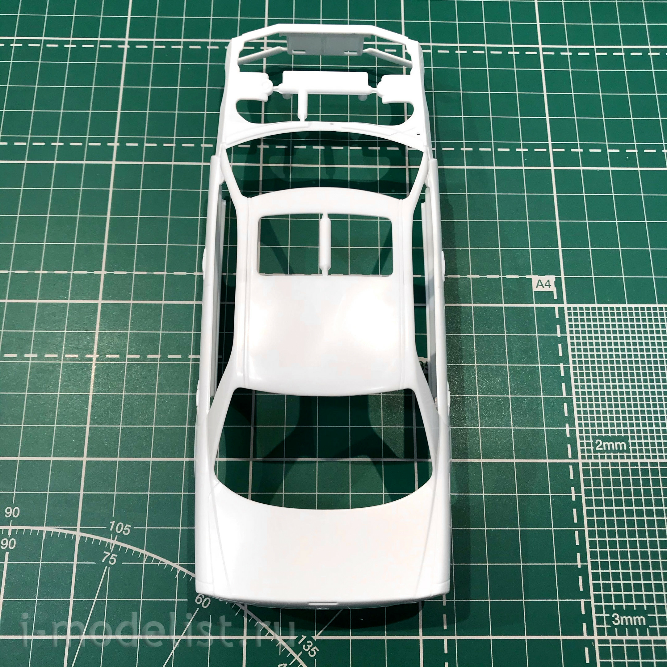 05534 Aoshima 1/24 Nissan Skyline ER34 Uras Type-R 01