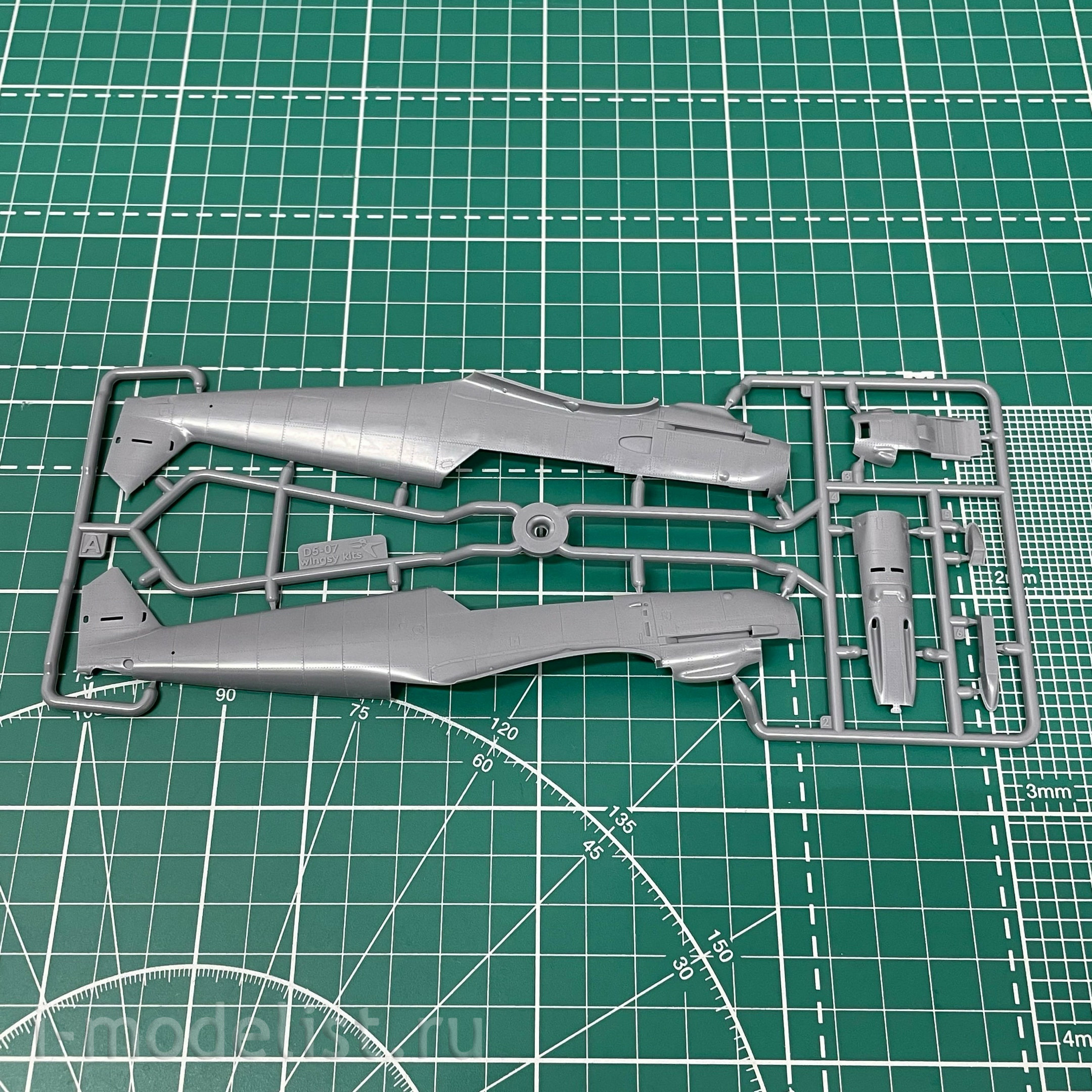 D5-08 Wingsy Kits 1/48 Немецкий истребитель времён Второй мировой войны MESSERSCHMITT Bf 109 E-3