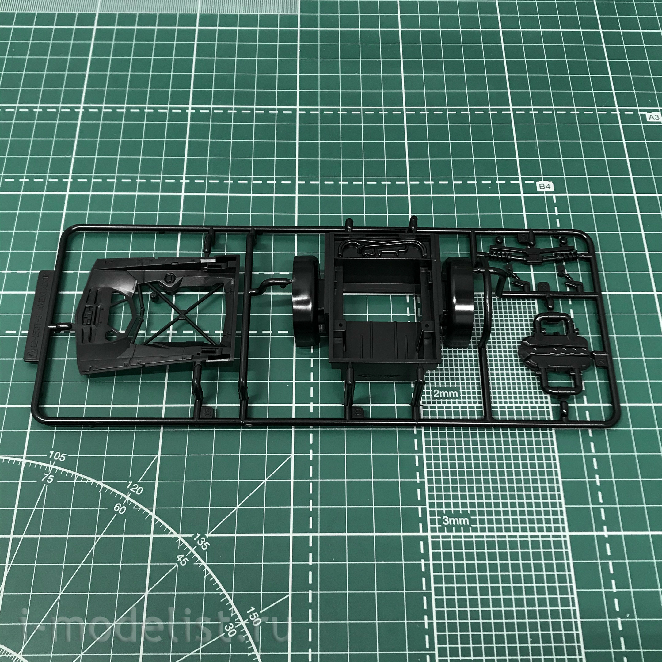 05864 Aoshima 1/24 Сборная модель Lamborghini Aventador LP700-4 11