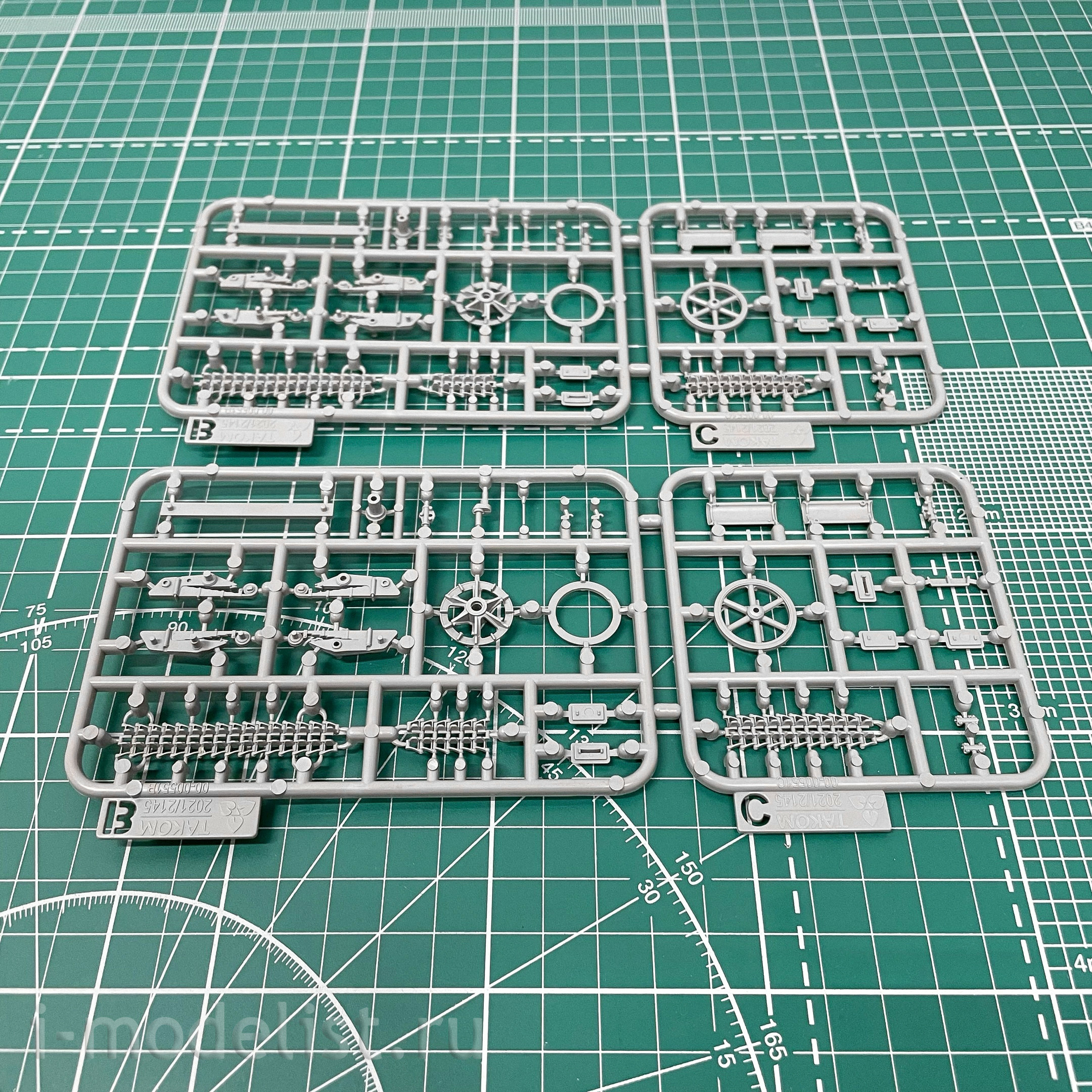 2145 Takom 1/35 Танки Pz.Kpfw. I Ausf. A & Pz.Kpfw. I Ausf. B 1+1