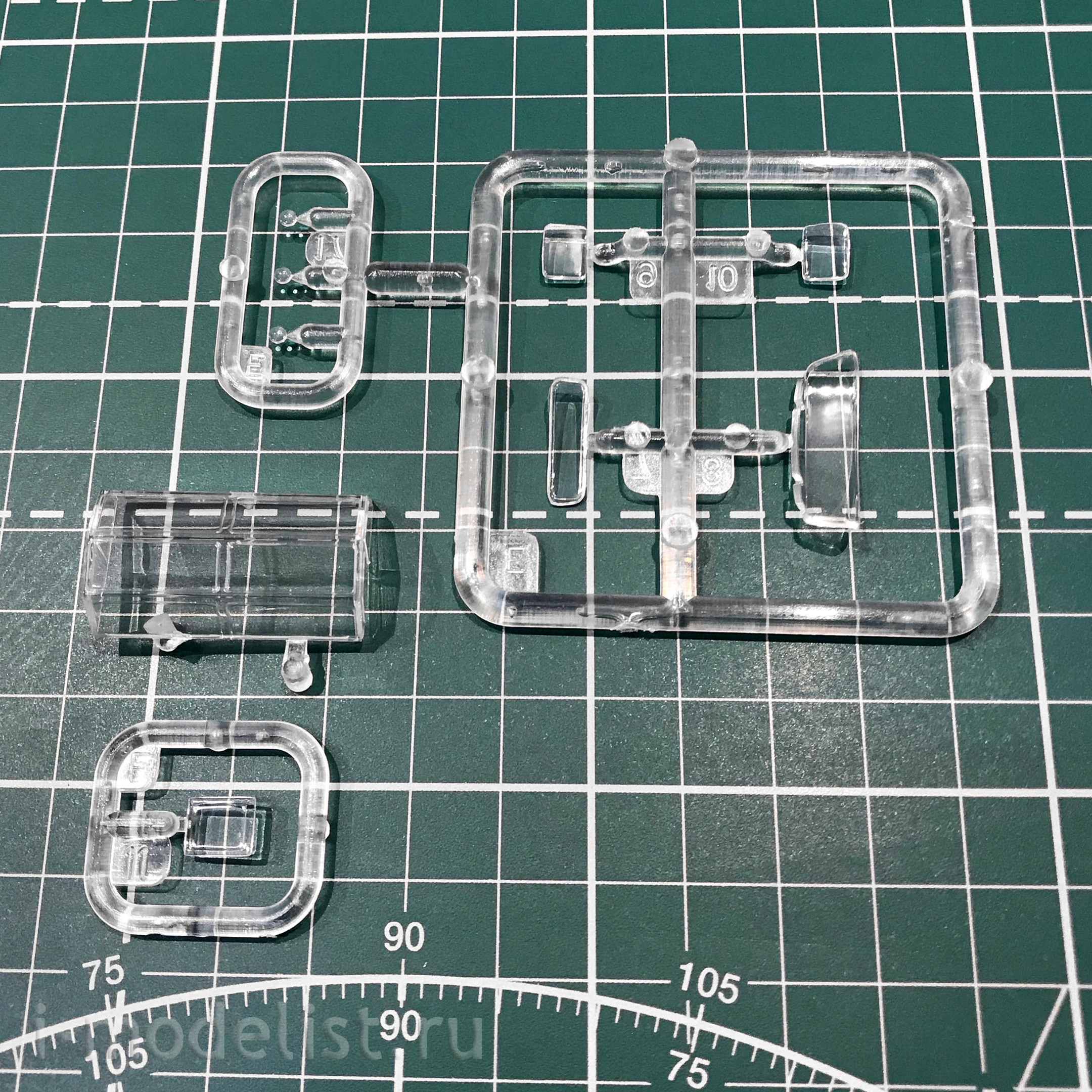 RL004 Красный маяк 1/72 Аэродромный подвижной агрегат АПА-50