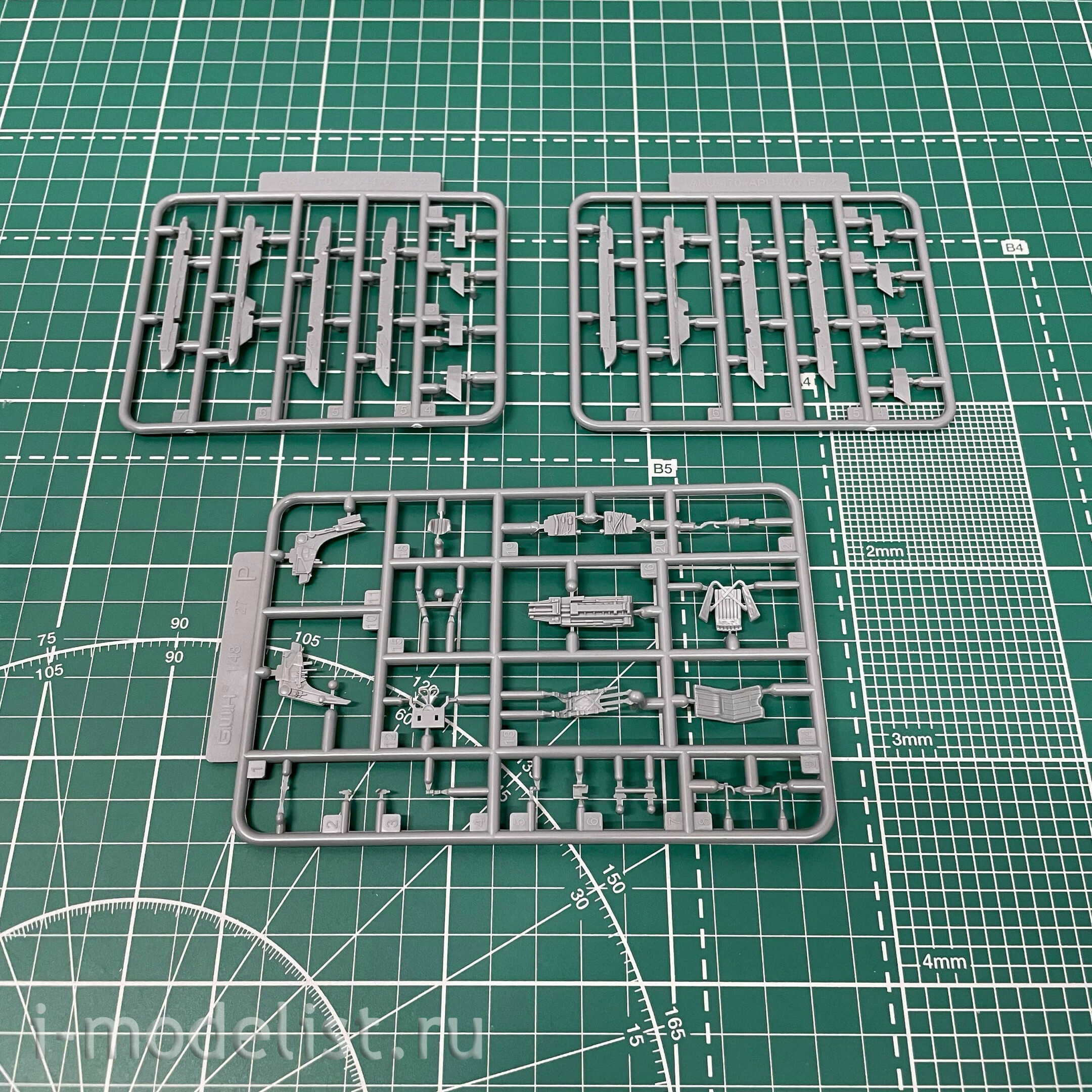 L4824 Great Wall Hobby 1/48 Истребитель С-27 