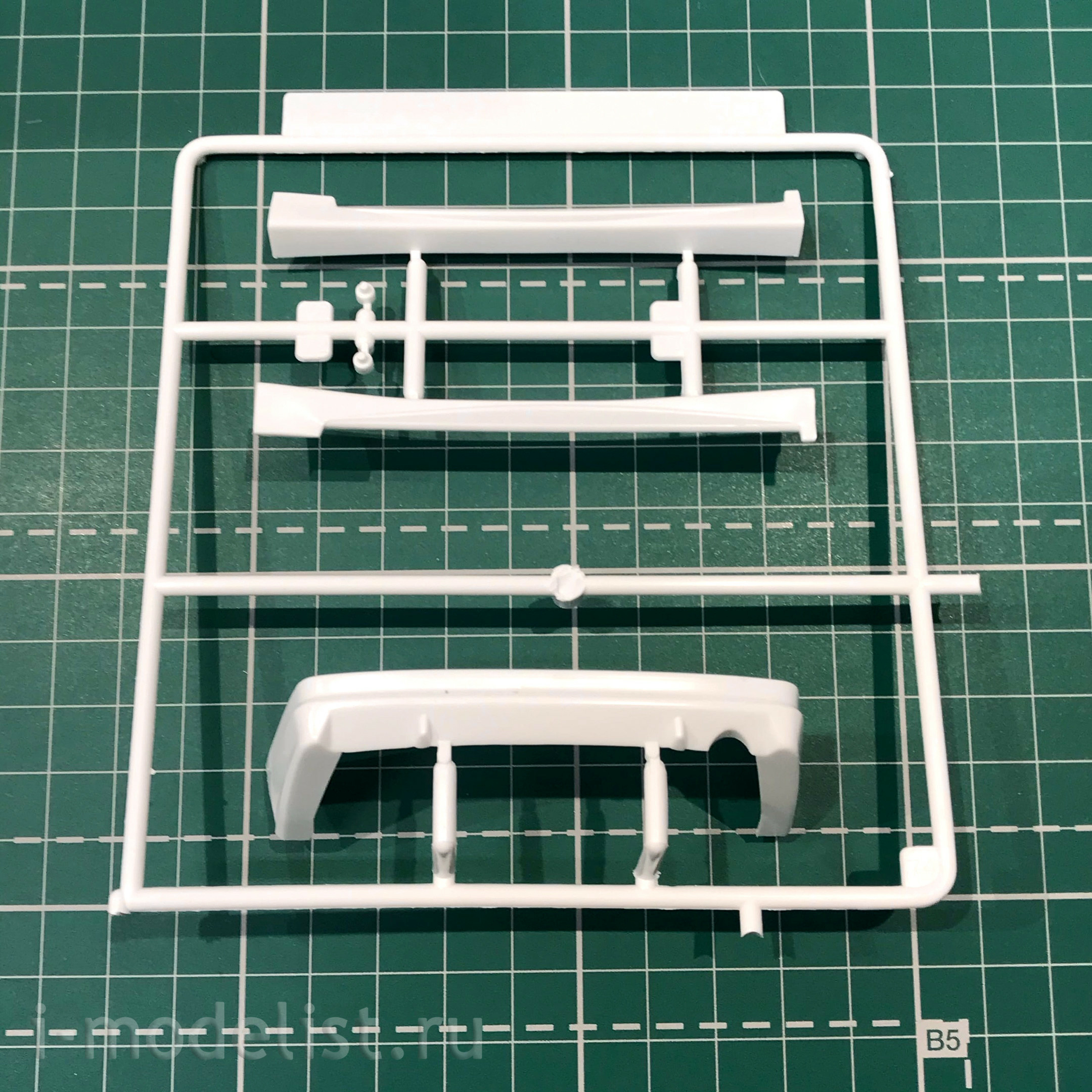 05859 Aoshima 1/24 Toyota JZX100 Chaser Tourer V '98