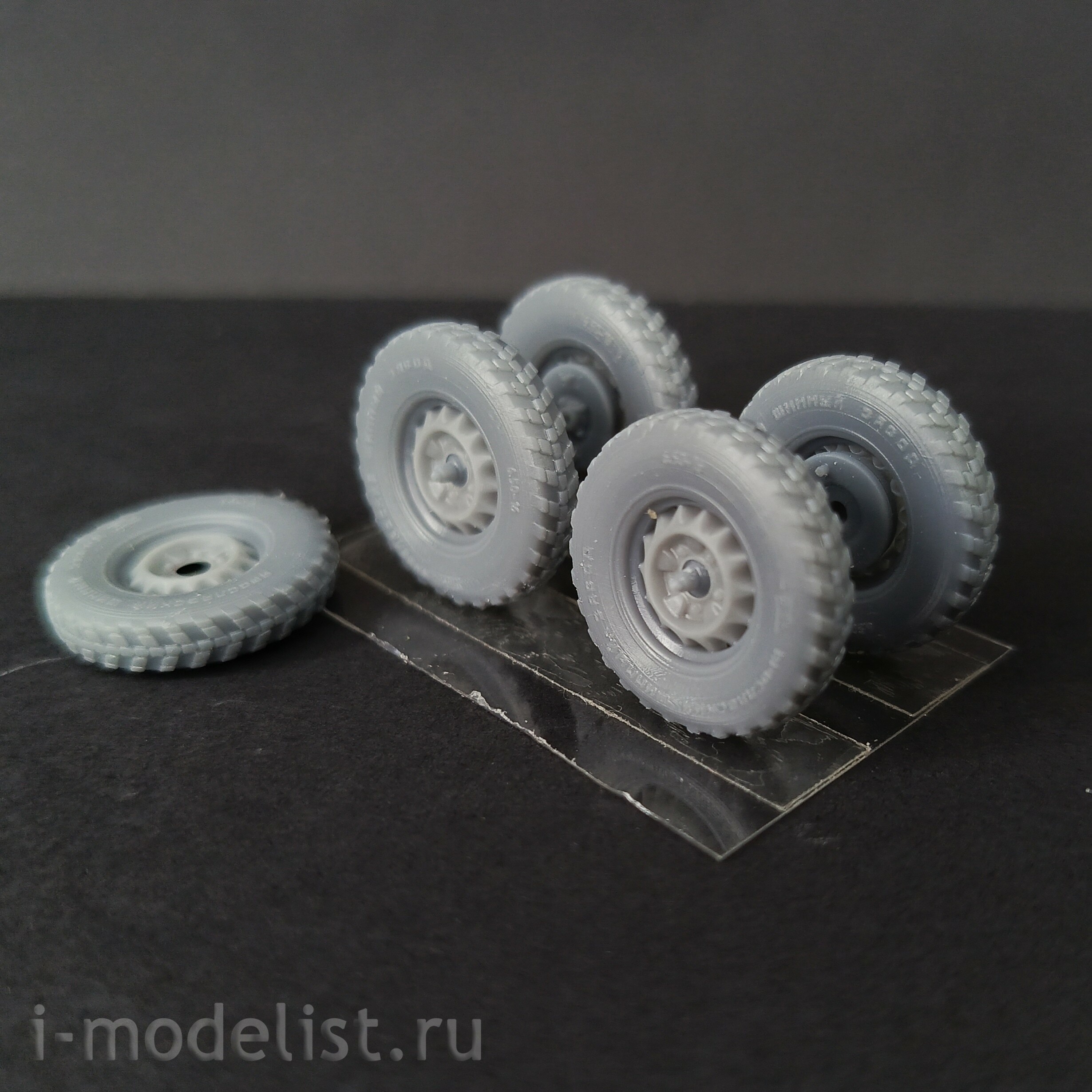 DMS-35236 ДМС 1/35 Колёса ЯШЗ Вездеход для Ба-64, Г-64 (67), М-1, БА-20 с просадкой