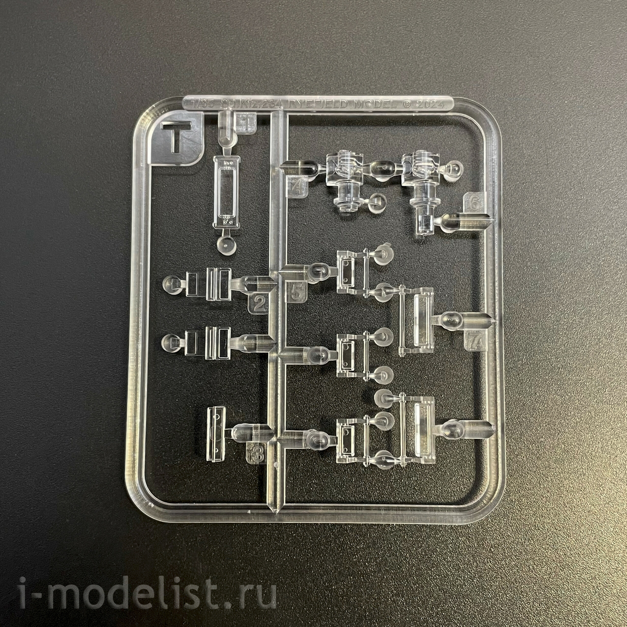 RM-5134 Rye Field Model 1/35 Немецкий тяжёлый бронеавтомобиль Sd.Kfz. 234/3 Schwerer Panzerspähwagen 7.5cm Stummel